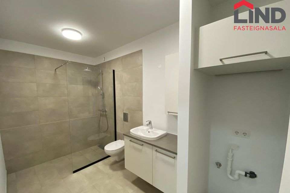 Dalsbraut 6, 260 Reykjanesbær