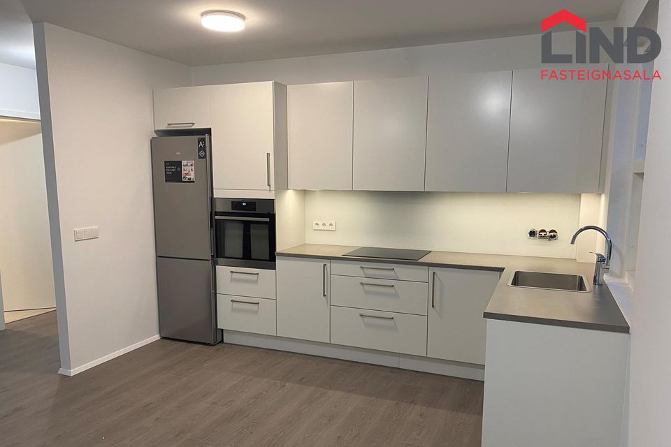 Dalsbraut 6, 260 Reykjanesbær