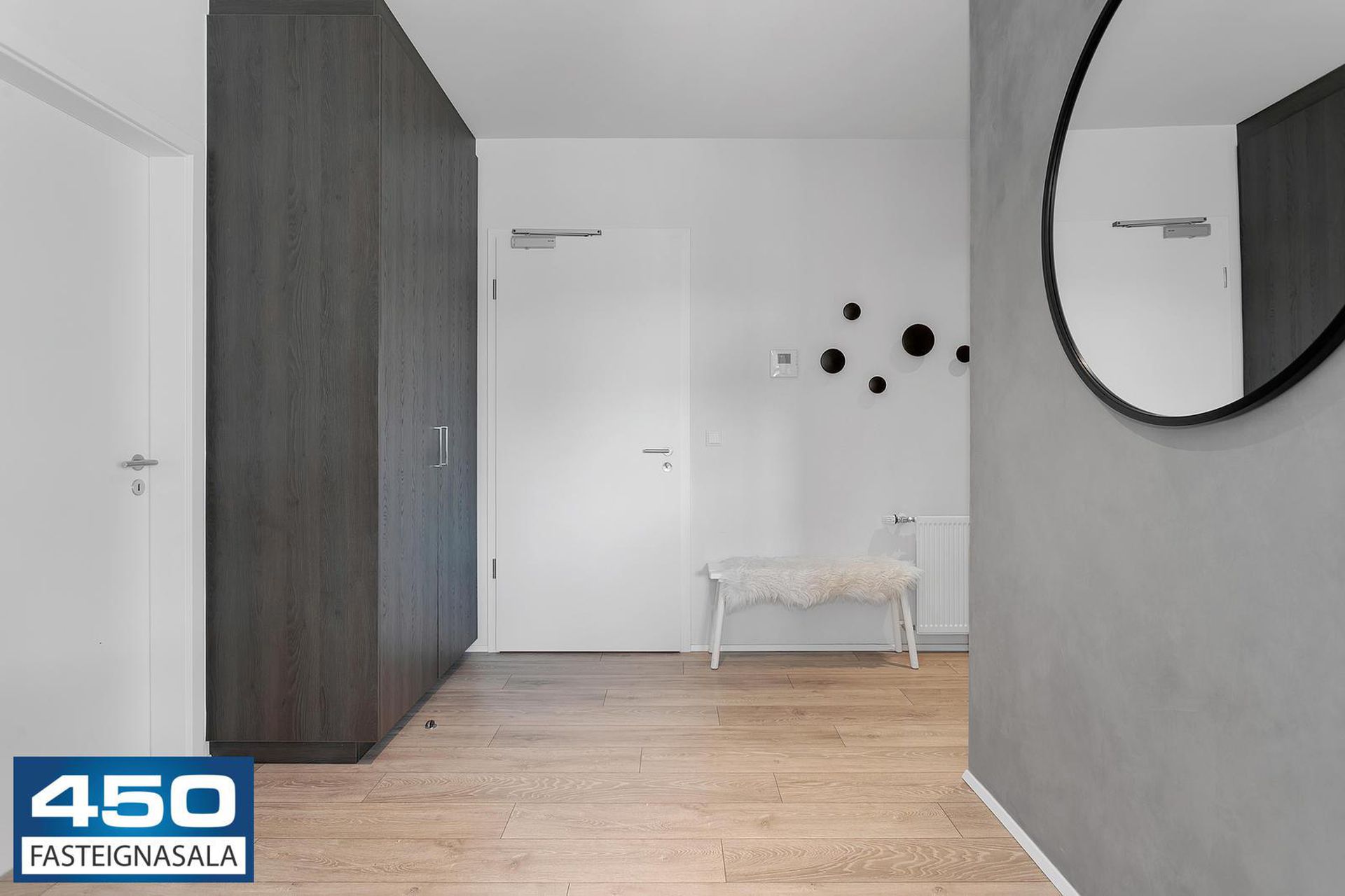 Holtsvegur 9, 210 Garðabær