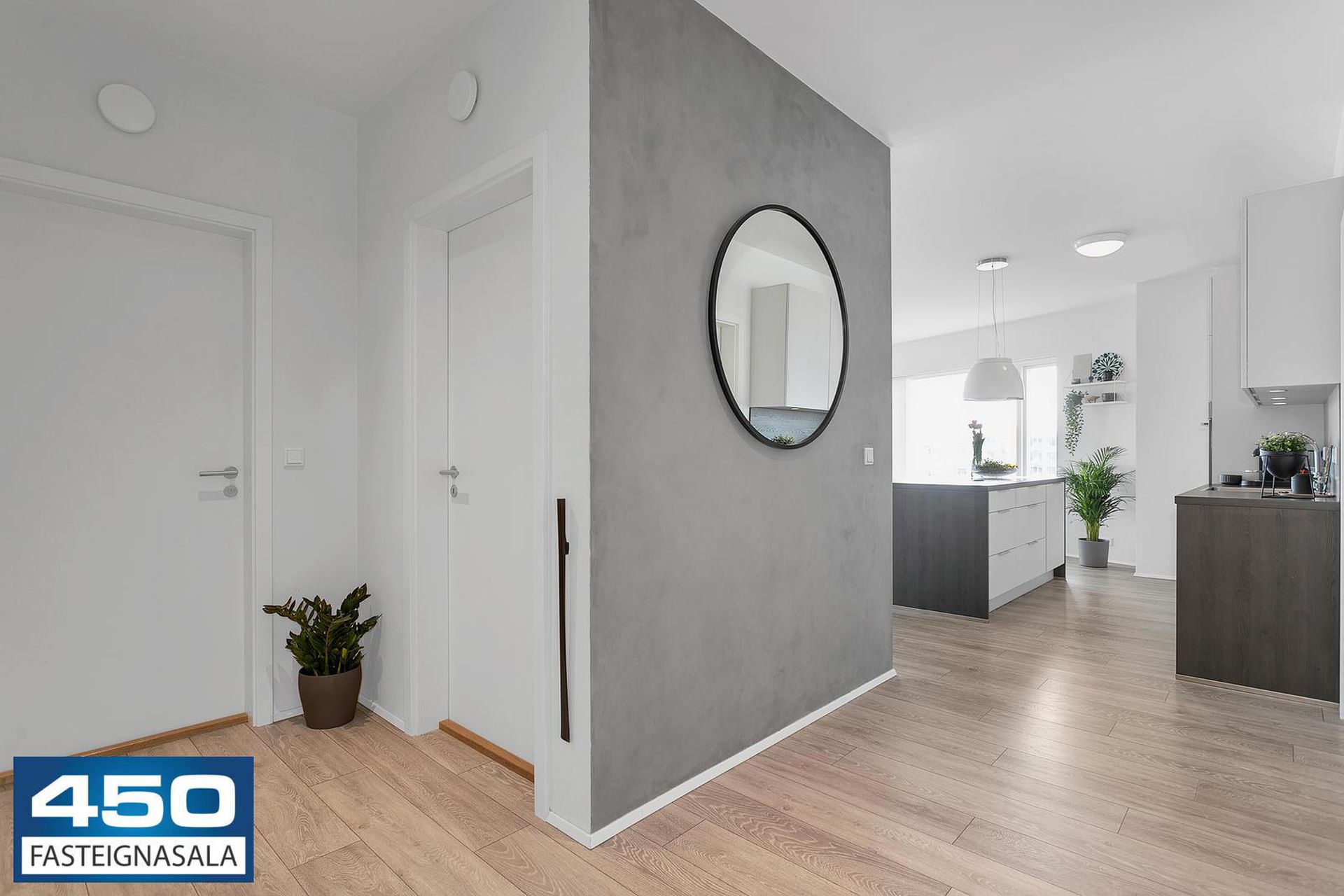 Holtsvegur 9, 210 Garðabær