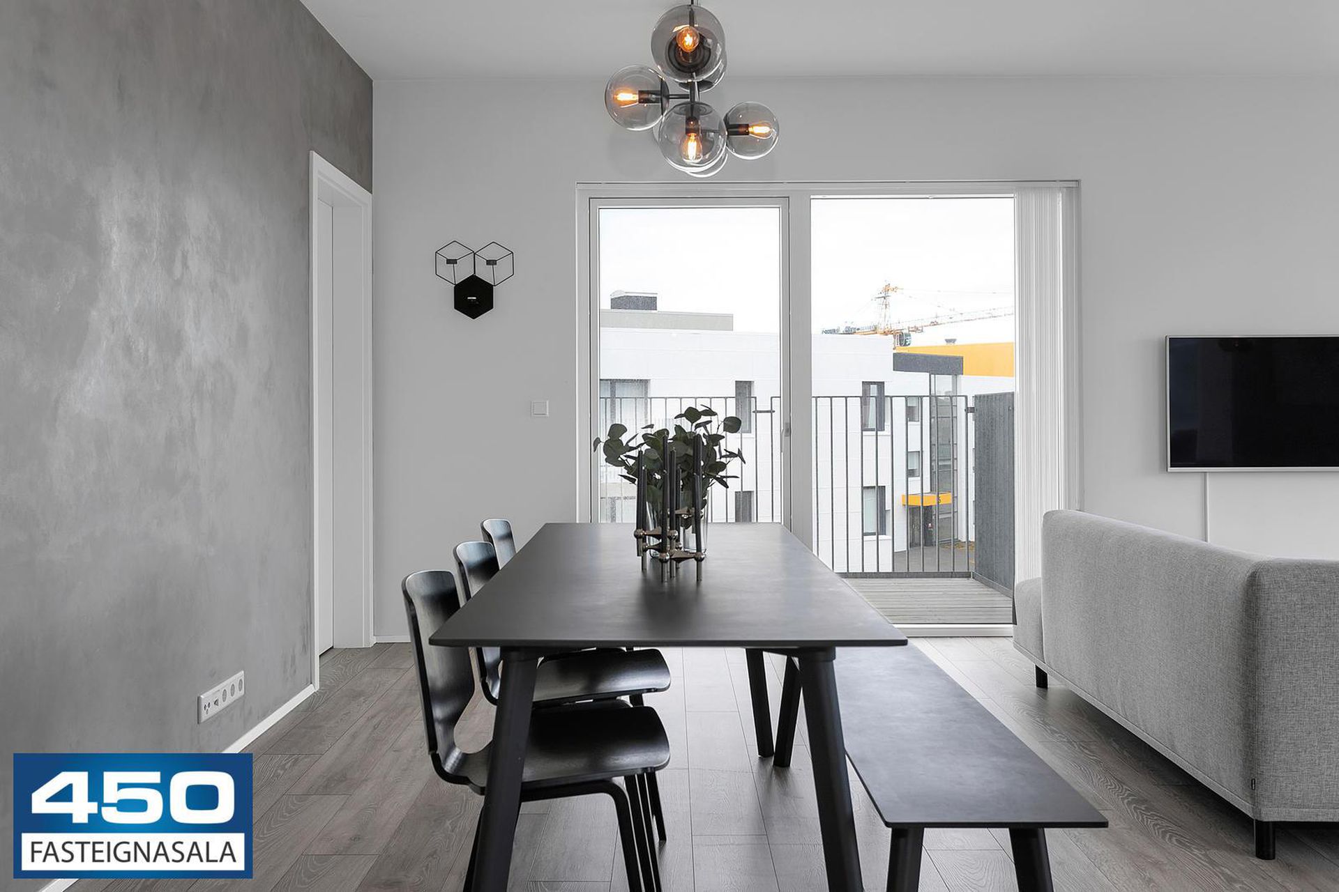 Holtsvegur 9, 210 Garðabær