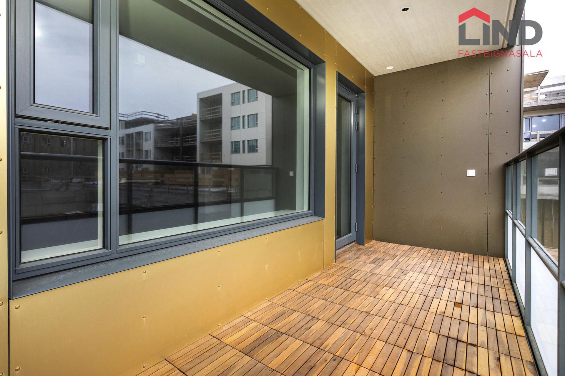 Smyrilshlíð 16, 102 Reykjavík