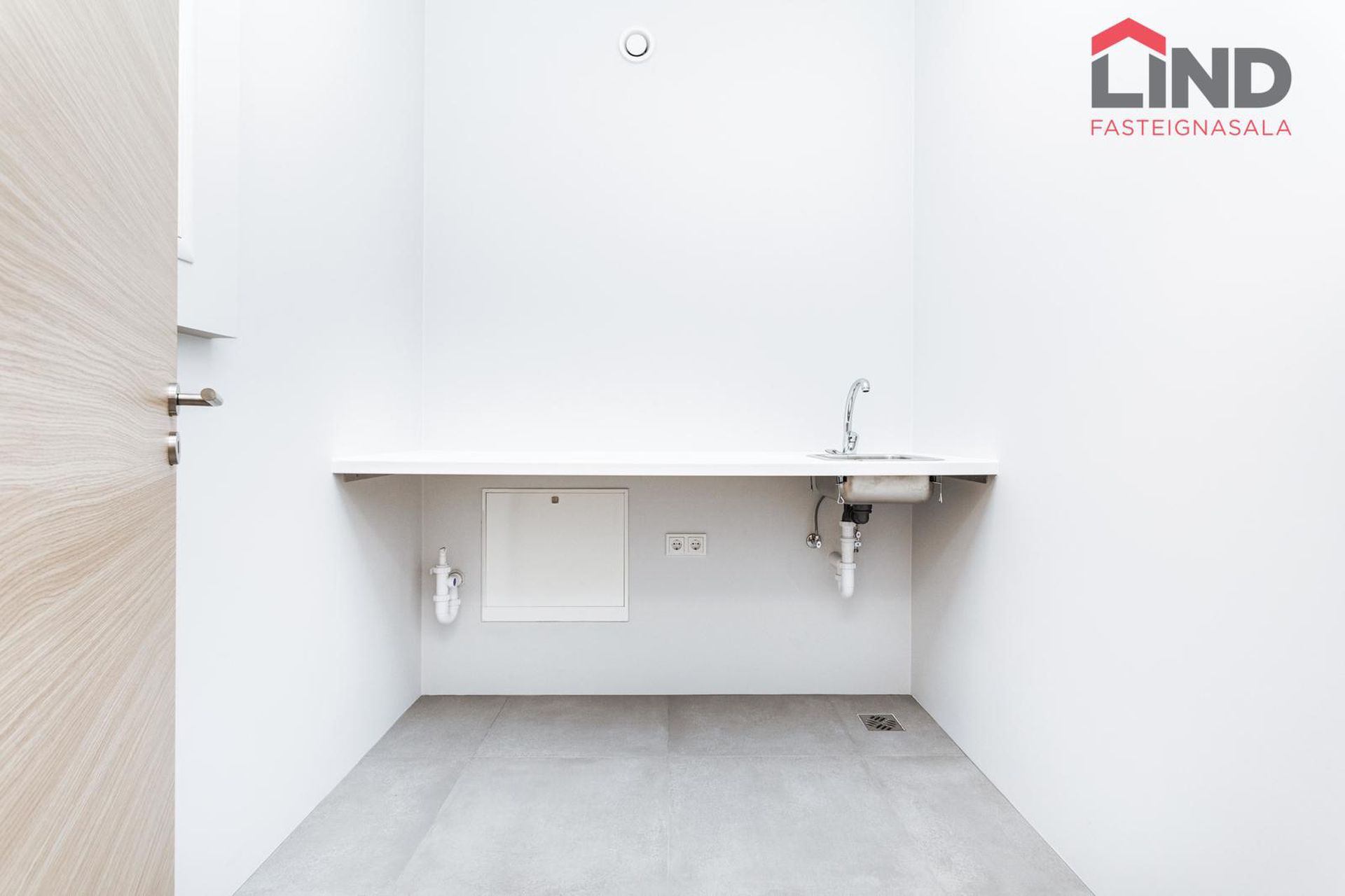 Smyrilshlíð 16, 102 Reykjavík