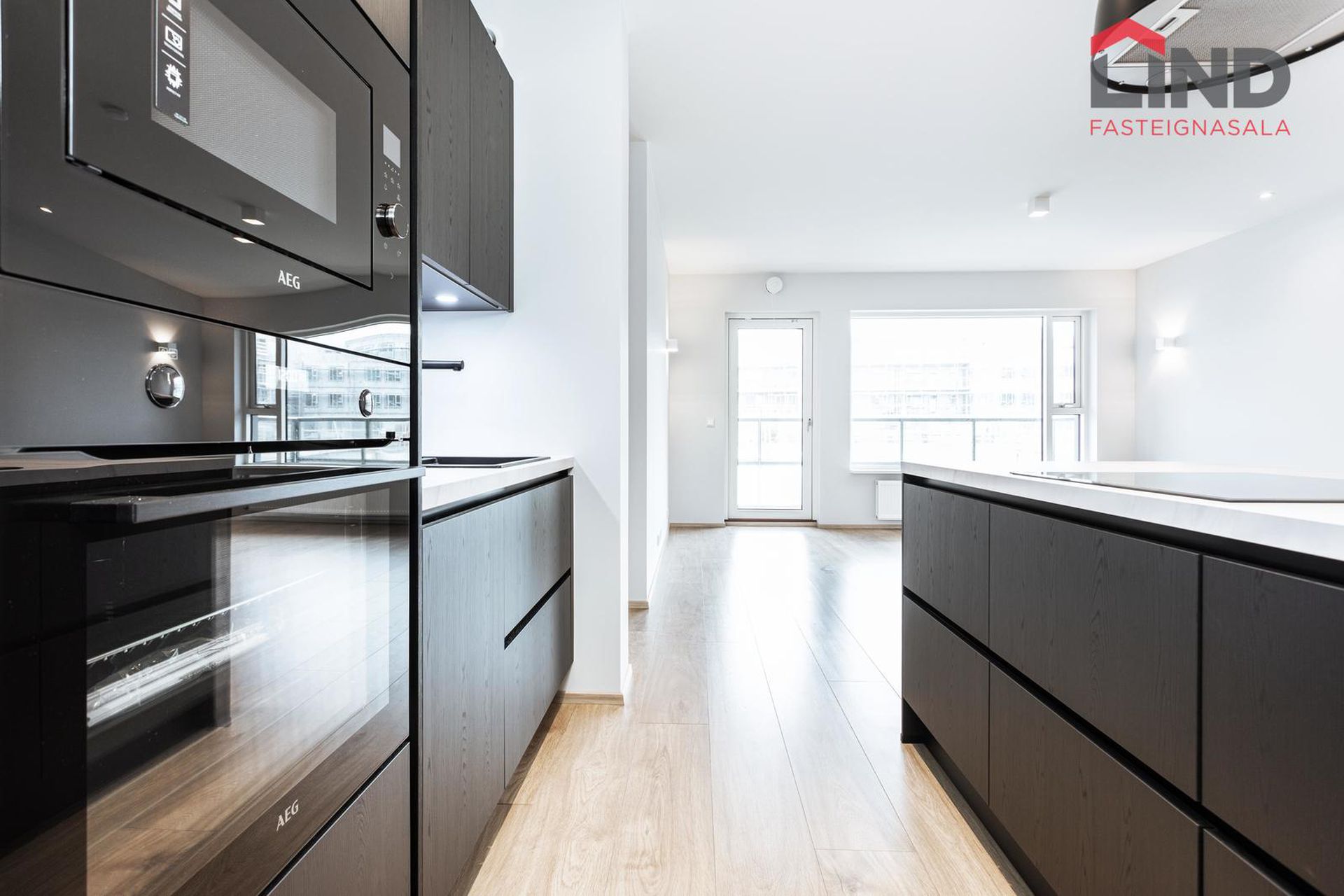 Smyrilshlíð 16, 102 Reykjavík