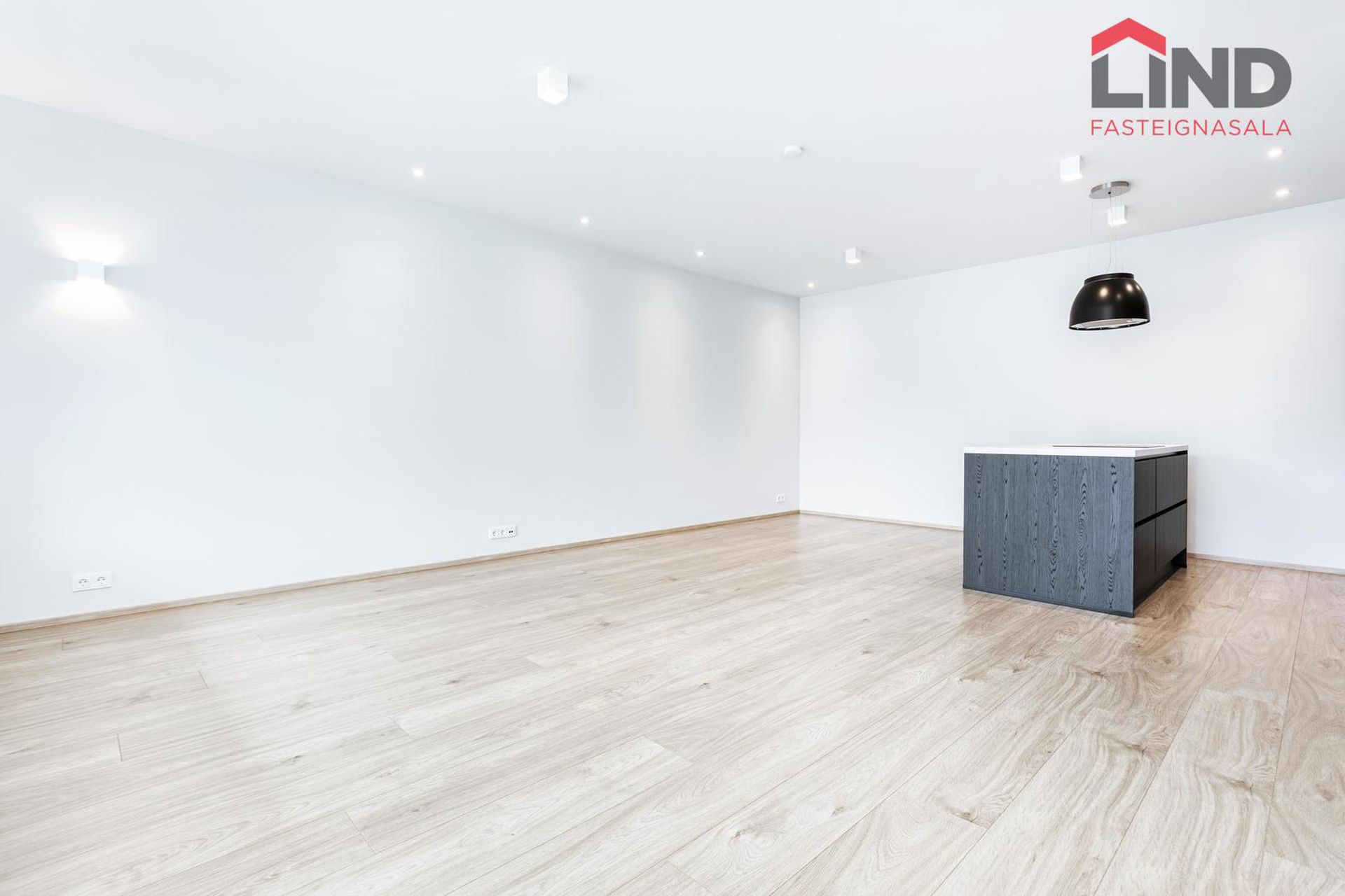 Smyrilshlíð 16, 102 Reykjavík