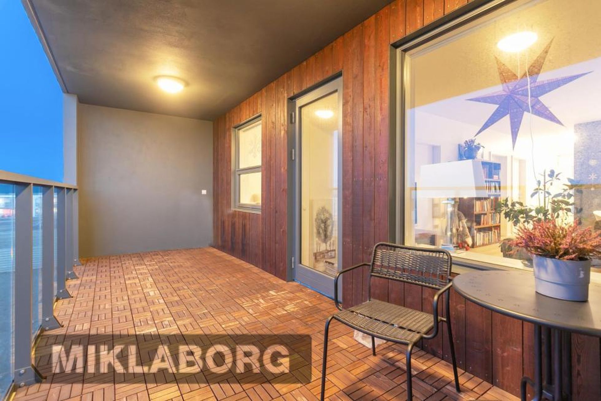 Dalsbraut 34, 260 Reykjanesbær