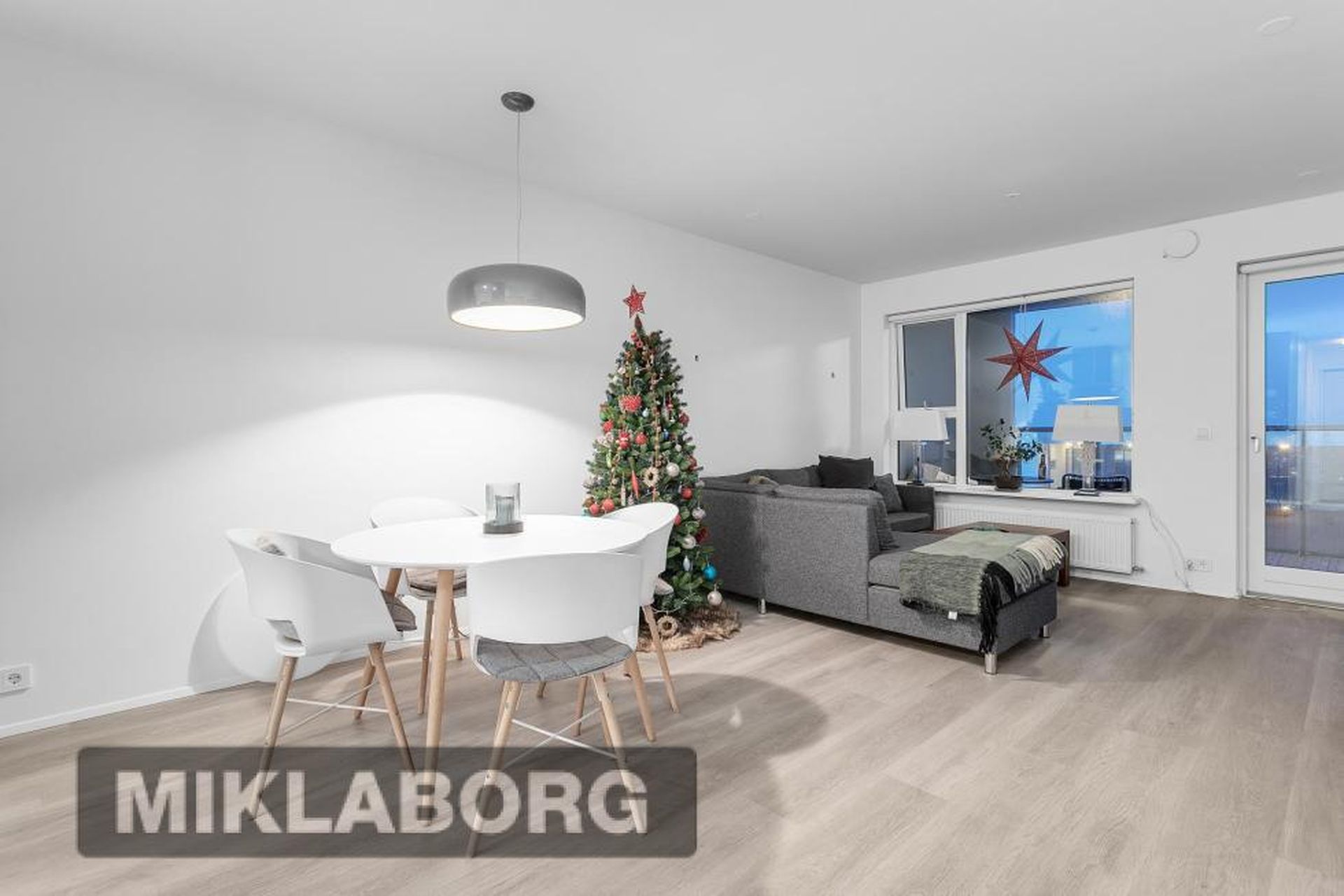 Dalsbraut 34, 260 Reykjanesbær