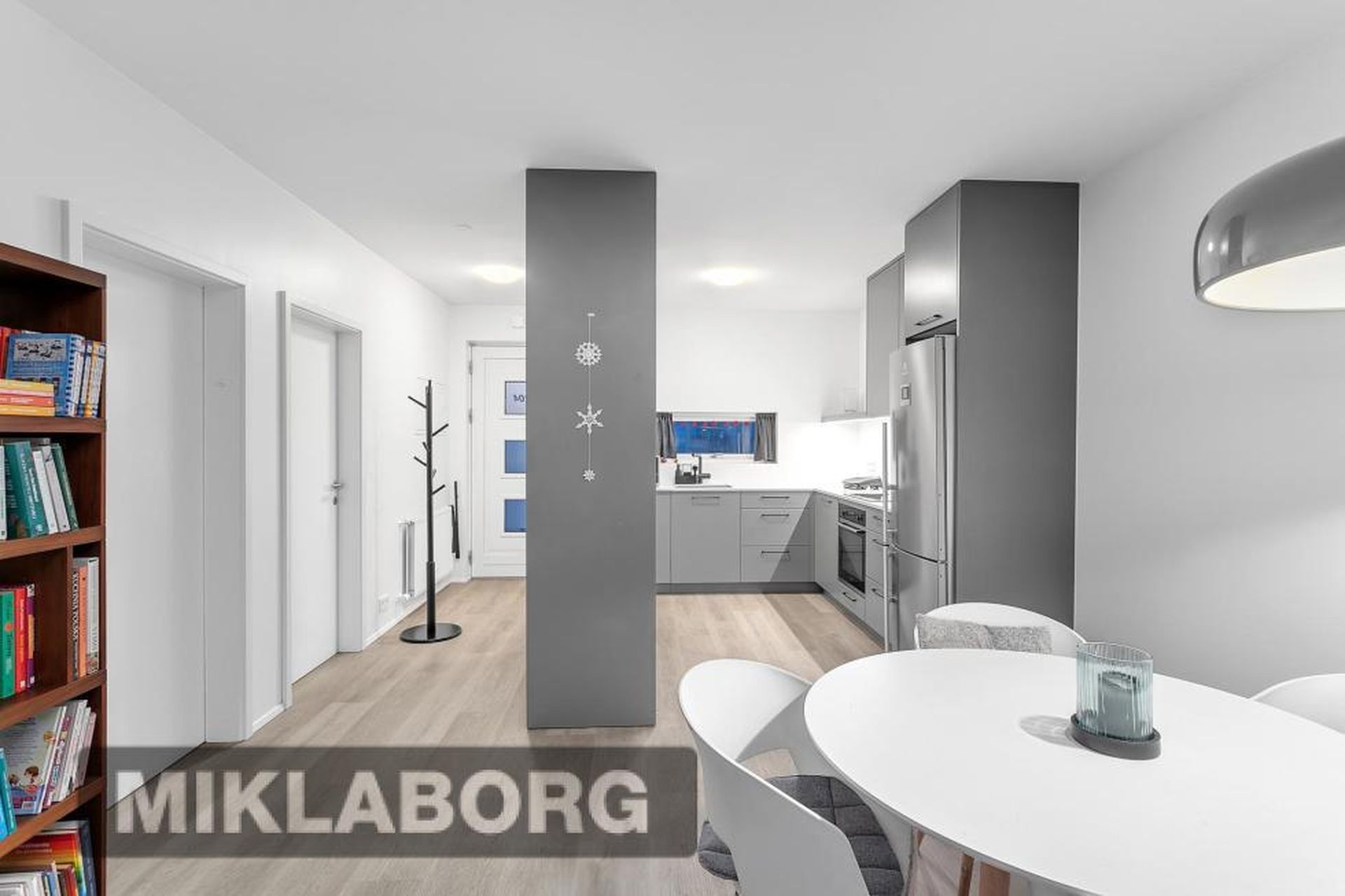 Dalsbraut 34, 260 Reykjanesbær