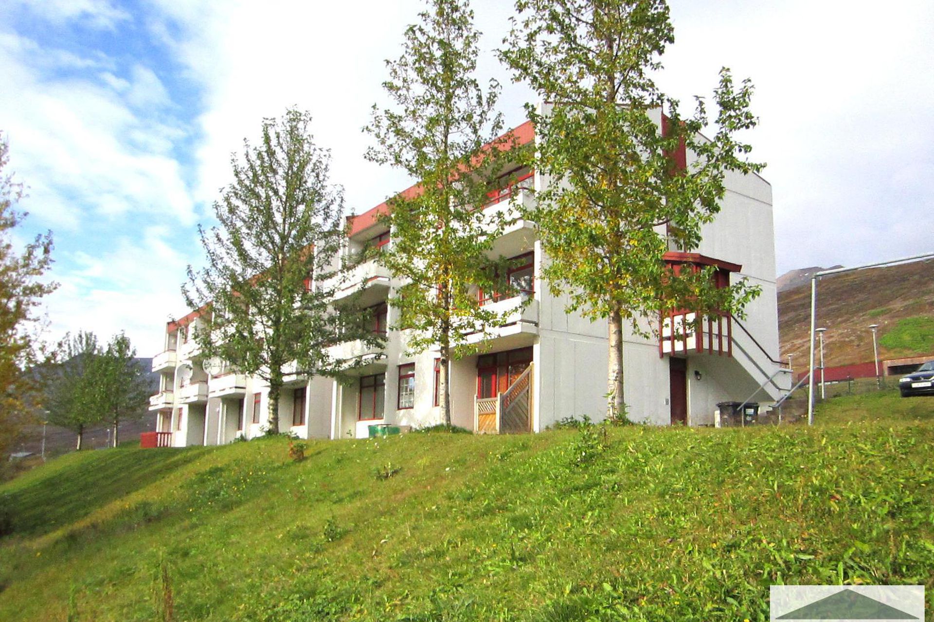 Hlíðargata 57, 750 Fjarða