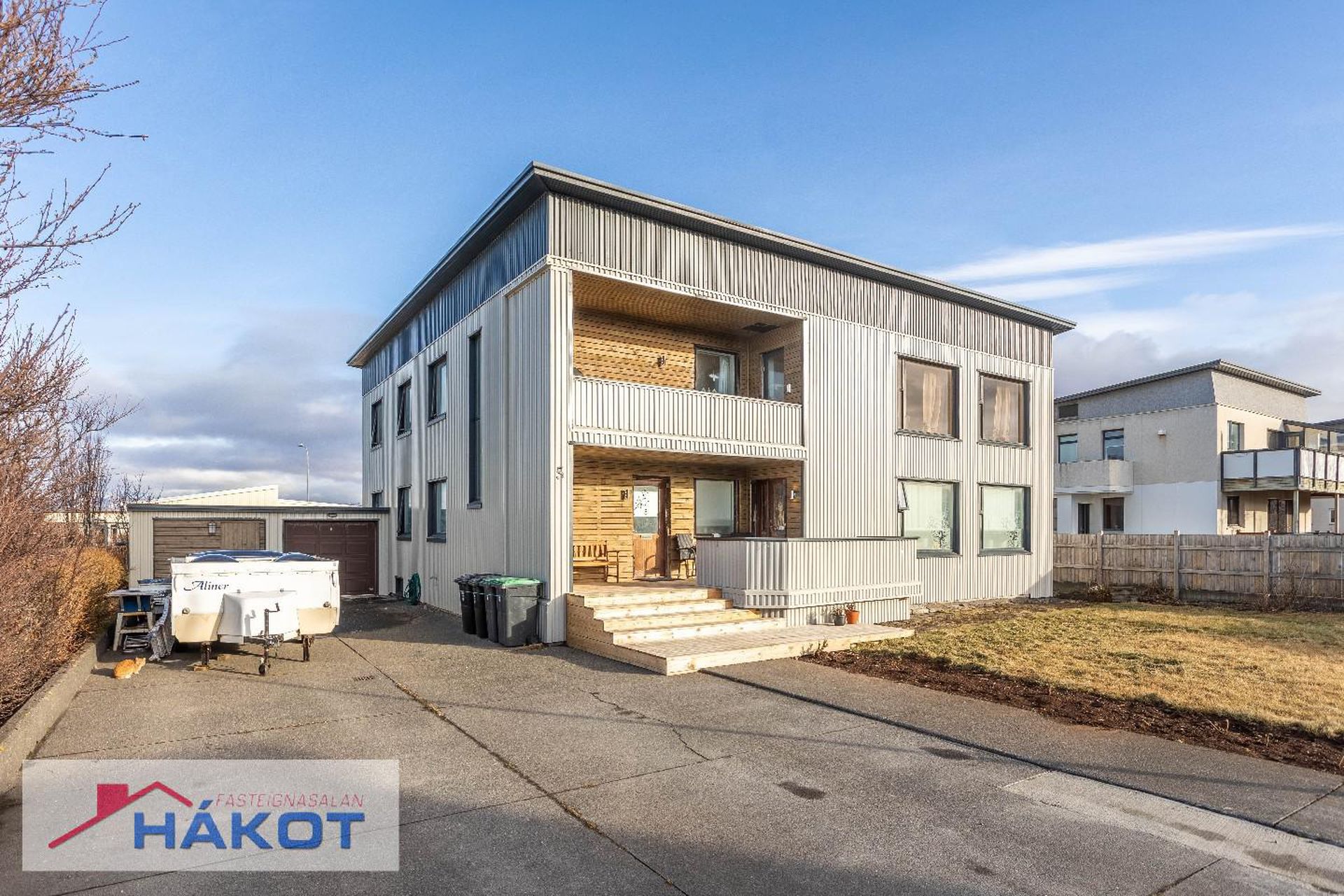 Hjarðarholt 5, 300 Akranes