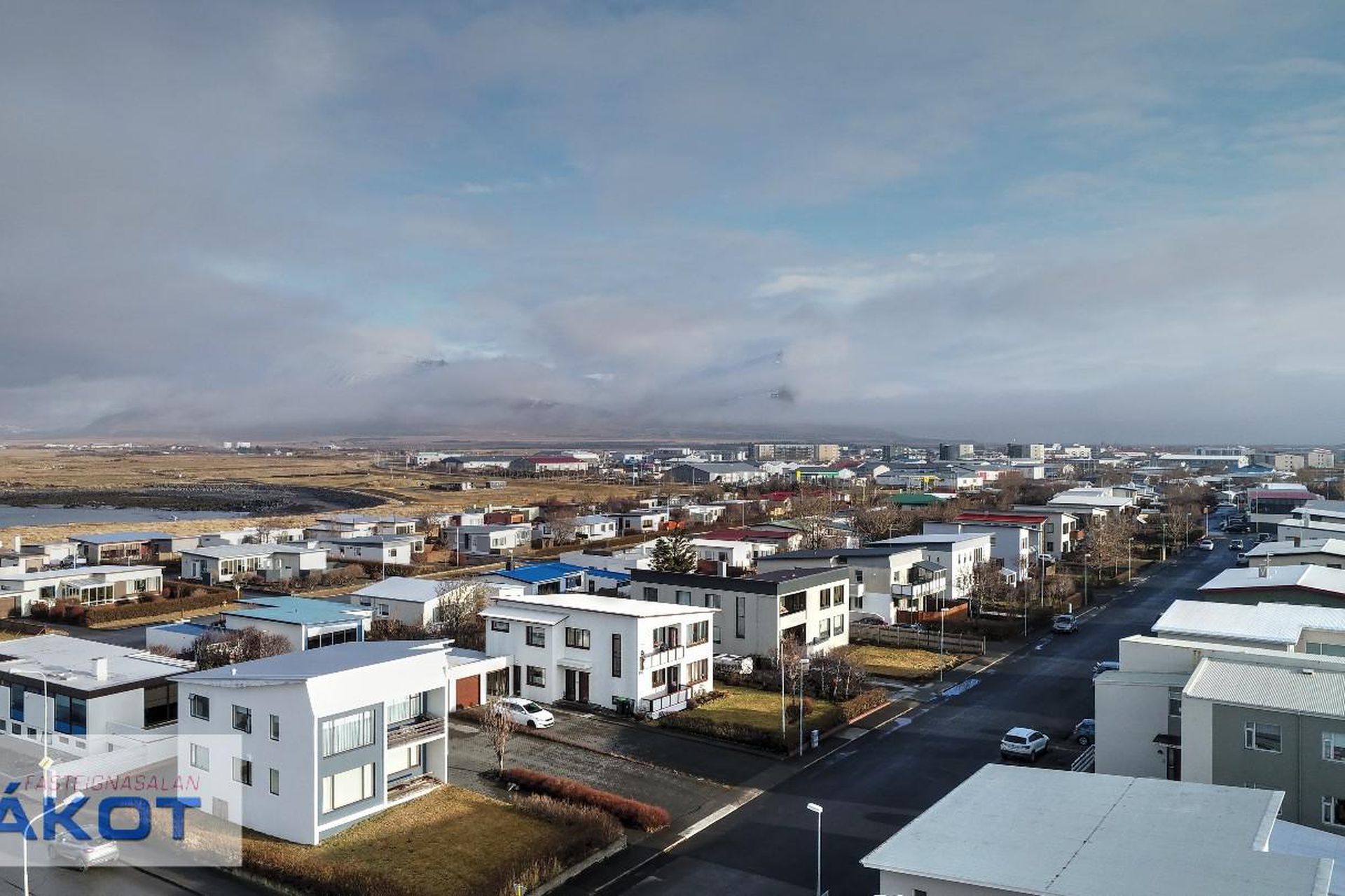 Hjarðarholt 5, 300 Akranes