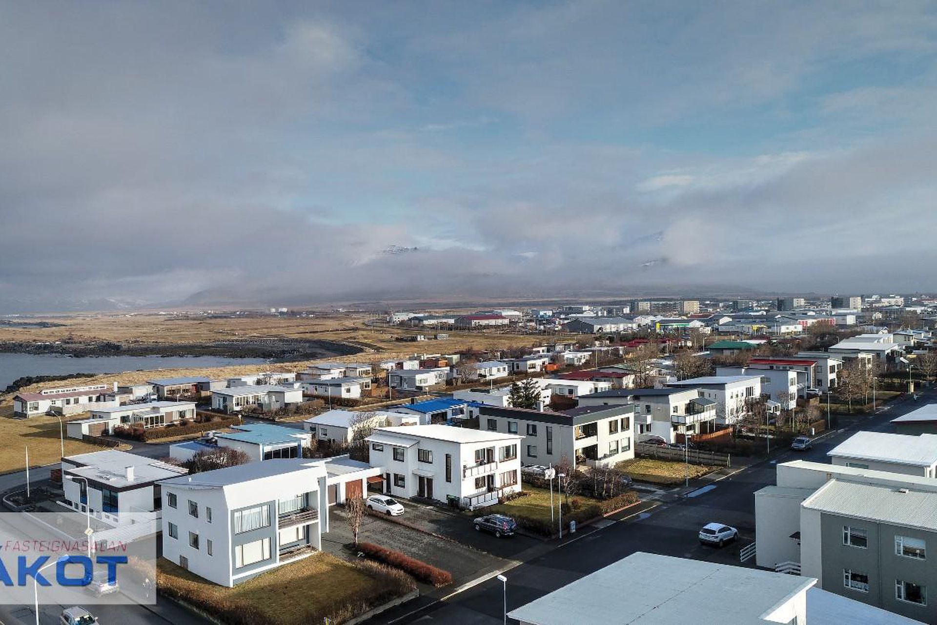 Hjarðarholt 5, 300 Akranes