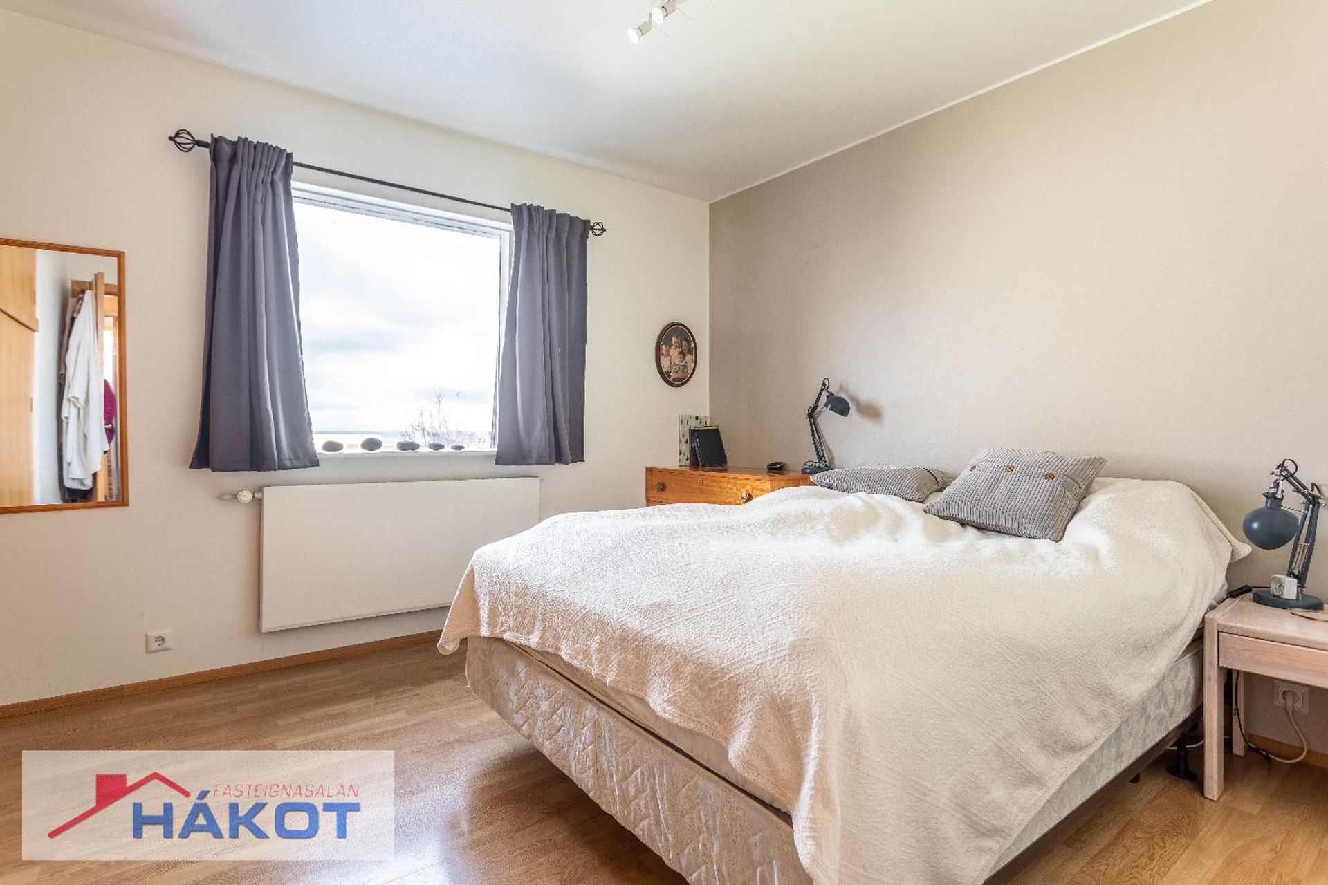 Hjarðarholt 5, 300 Akranes