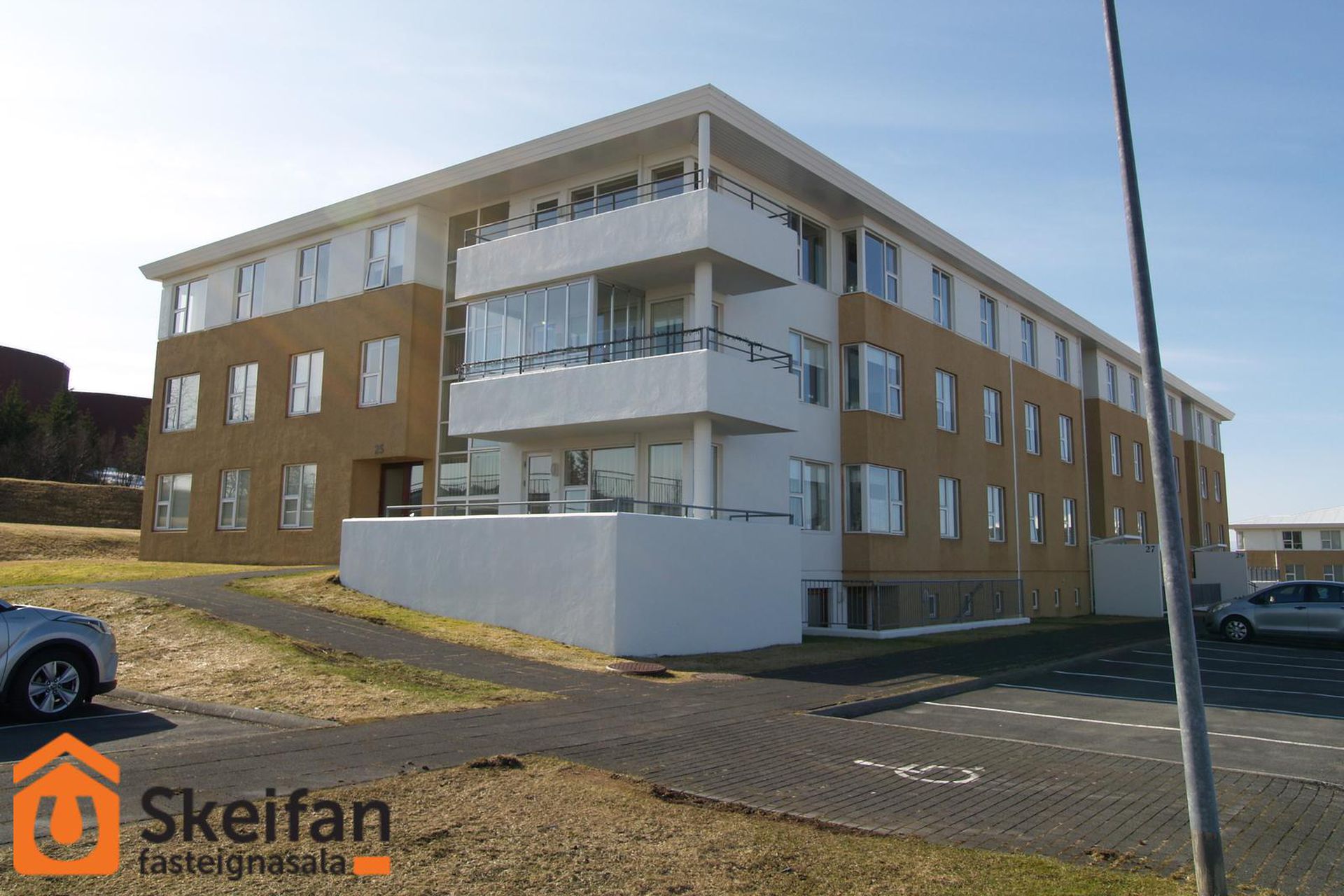 Kristnibraut 25, 113 Reykjavík