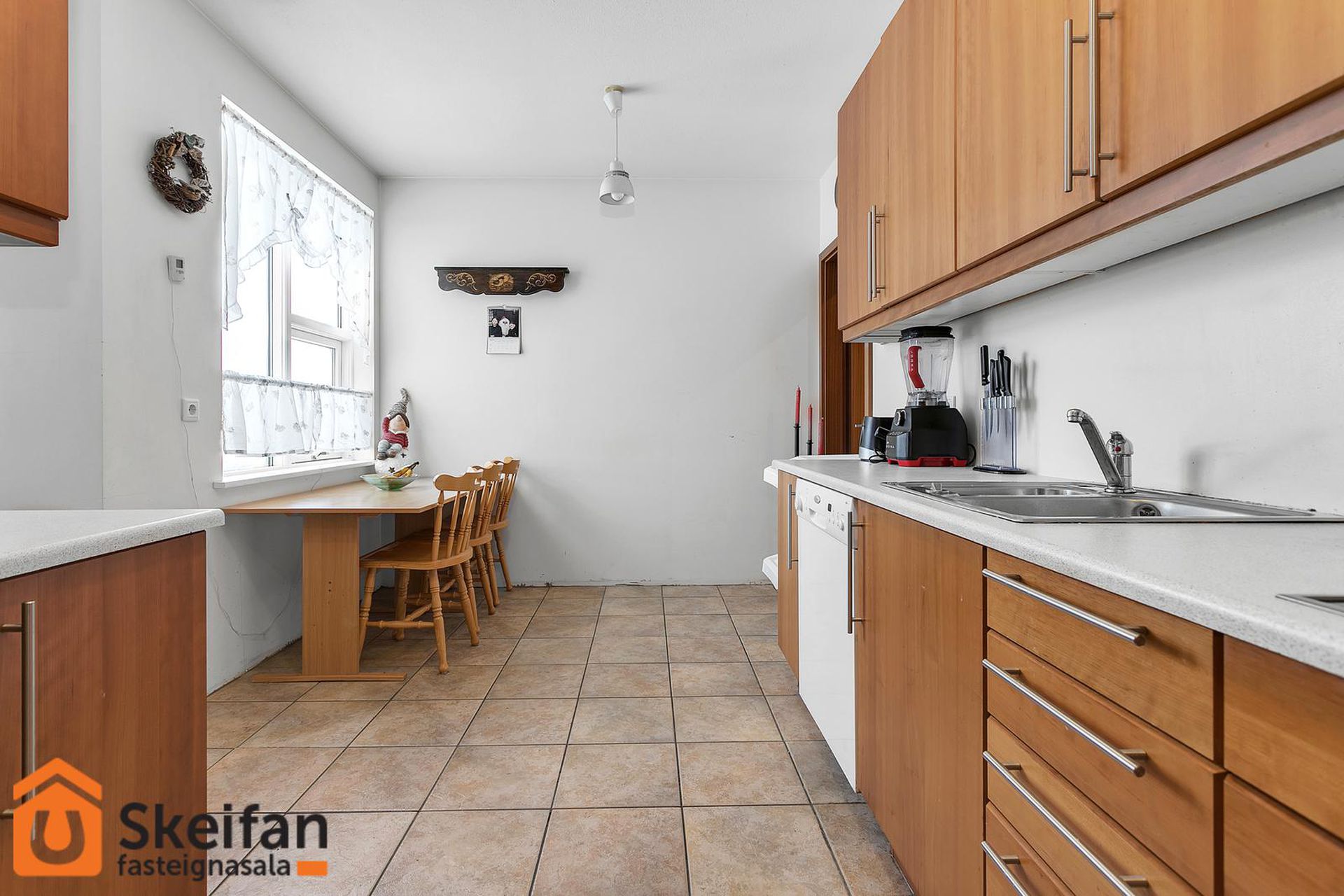 Kristnibraut 25, 113 Reykjavík