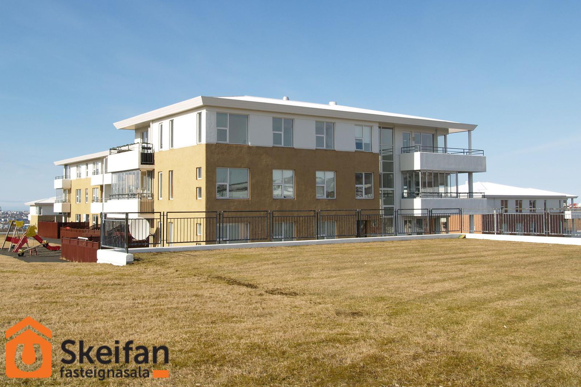 Kristnibraut 25, 113 Reykjavík