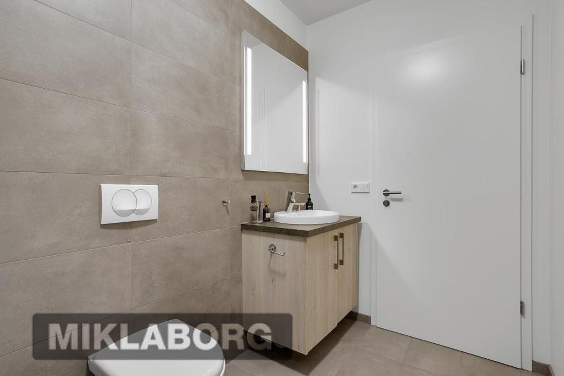 Smyrilshlíð 2, 102 Reykjavík