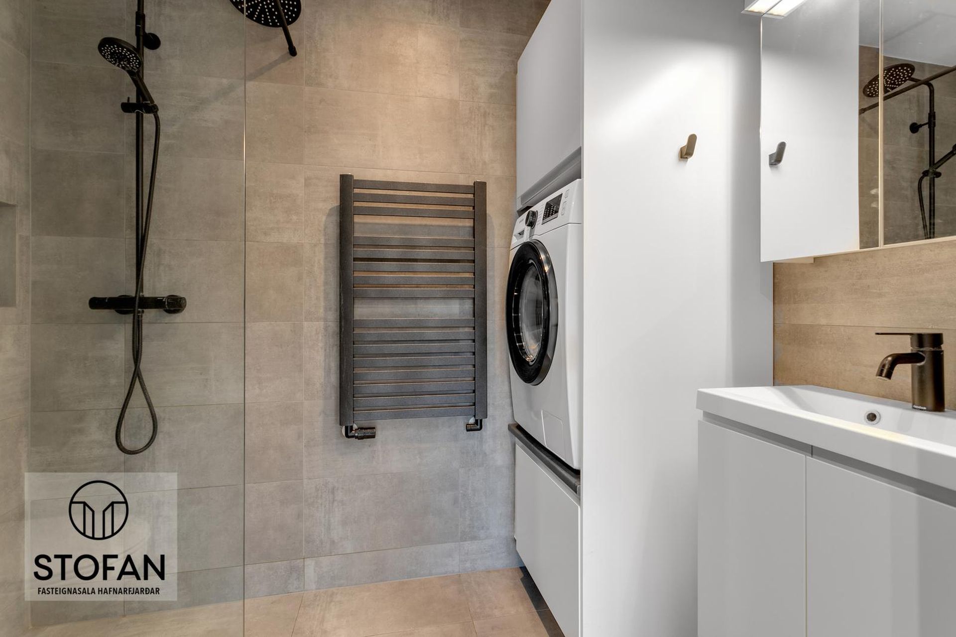 Vallarás 5 - 0101, 110 Reykjavík