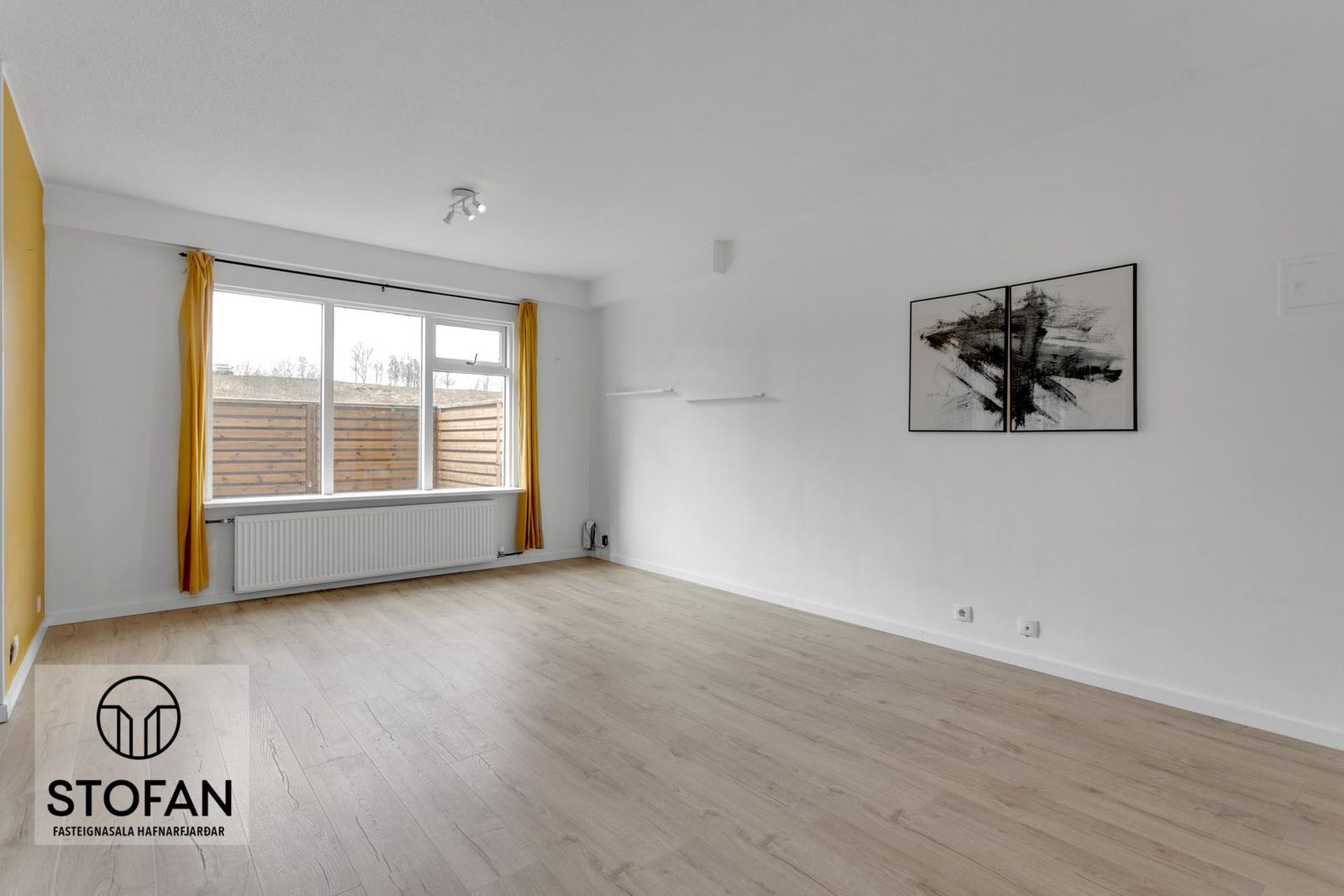 Vallarás 5 - 0101, 110 Reykjavík