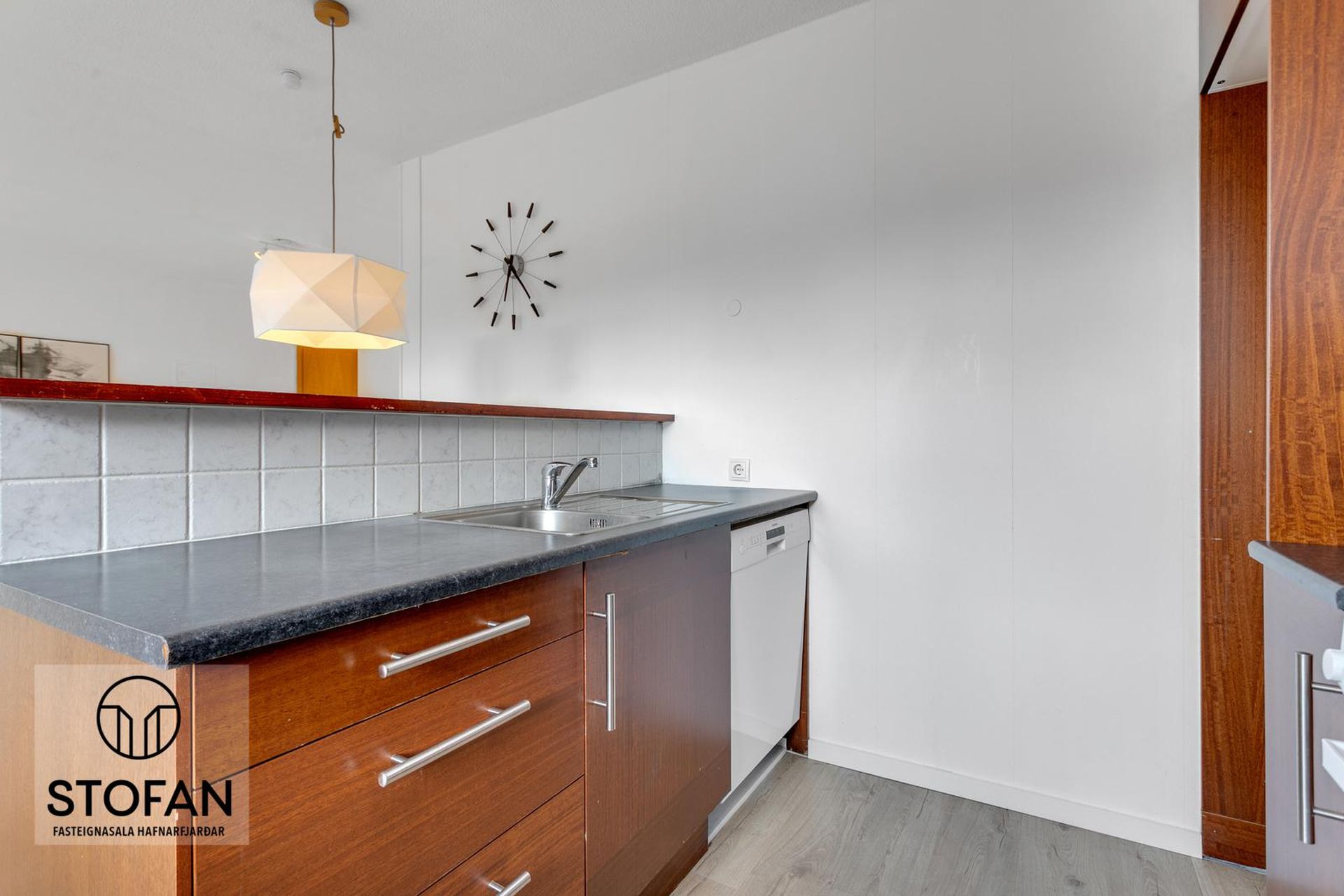 Vallarás 5 - 0101, 110 Reykjavík