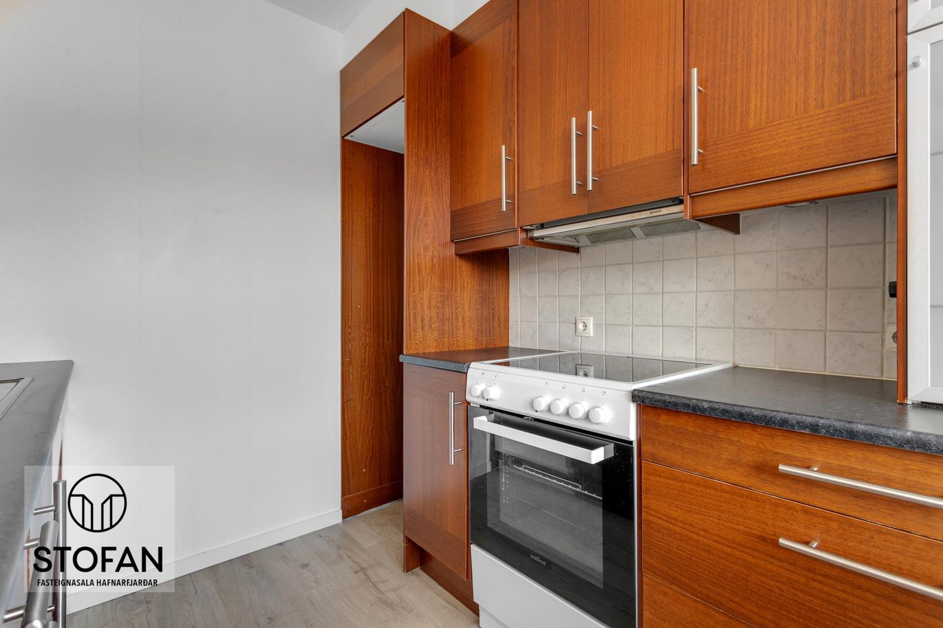 Vallarás 5 - 0101, 110 Reykjavík