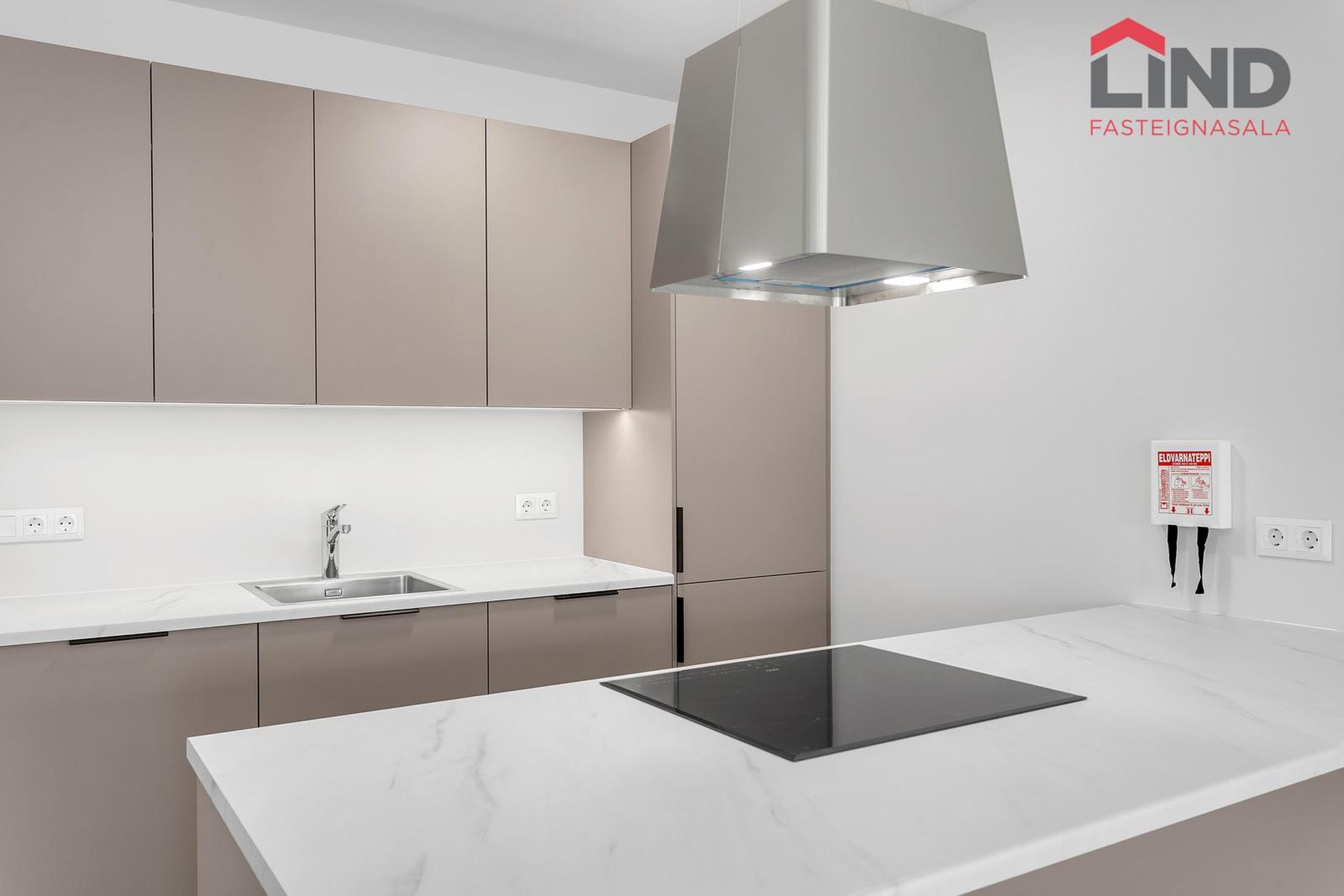 Bæjarháls 100 - 0201, 110 Reykjavík