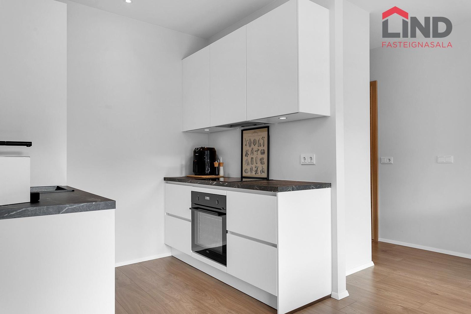 Smyrilshlíð 16, 102 Reykjavík