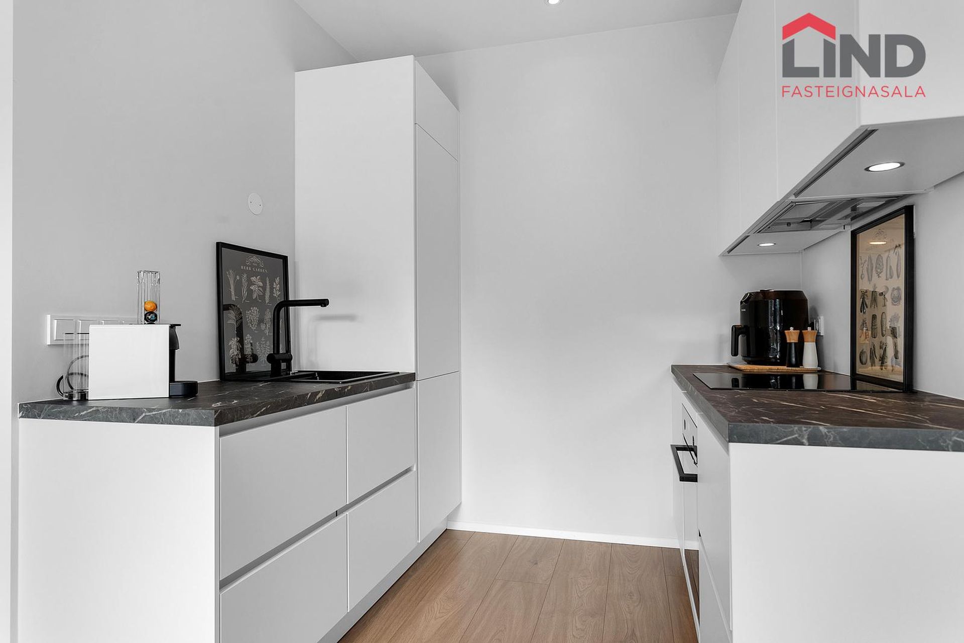 Smyrilshlíð 16, 102 Reykjavík