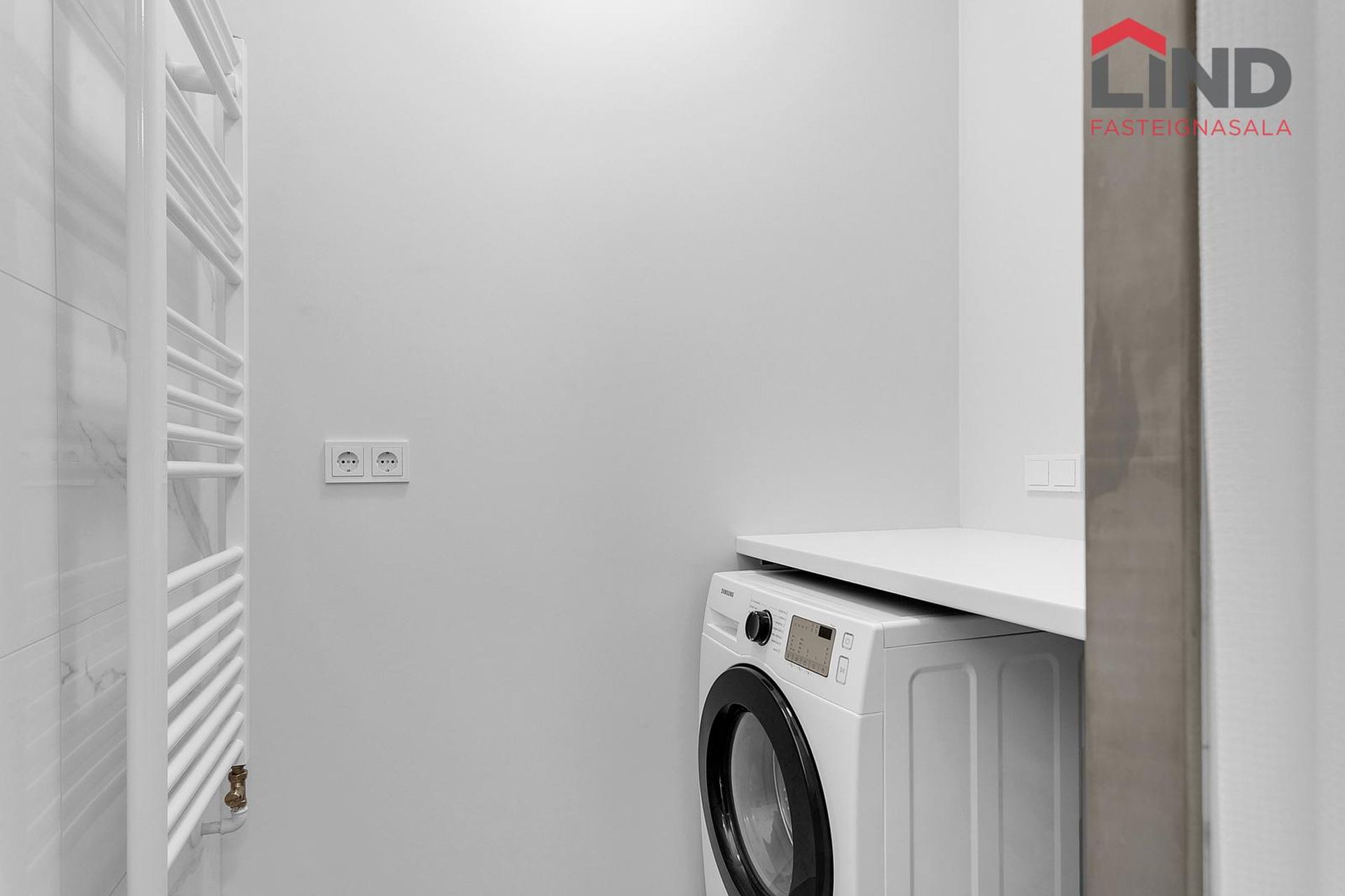 Smyrilshlíð 16, 102 Reykjavík