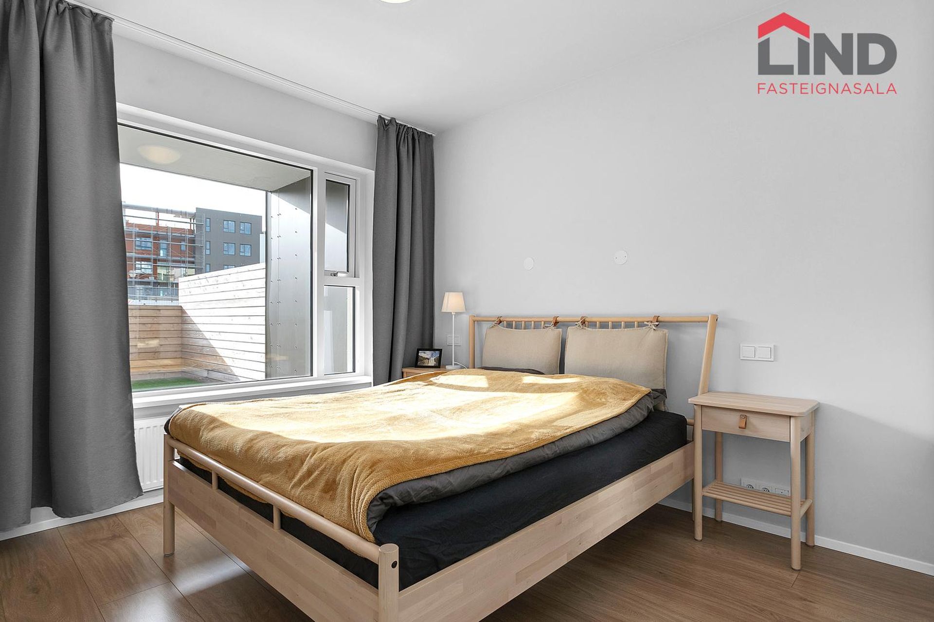 Smyrilshlíð 16, 102 Reykjavík