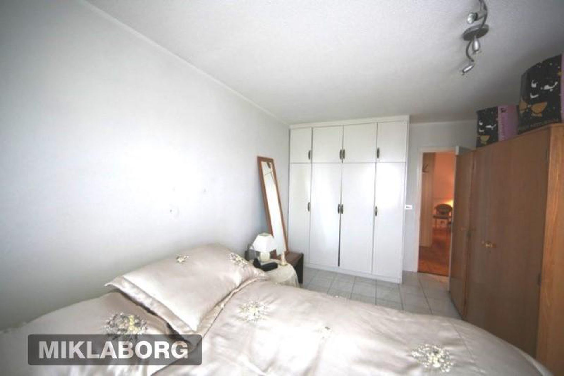 Álagrandi 8, 107 Reykjavík