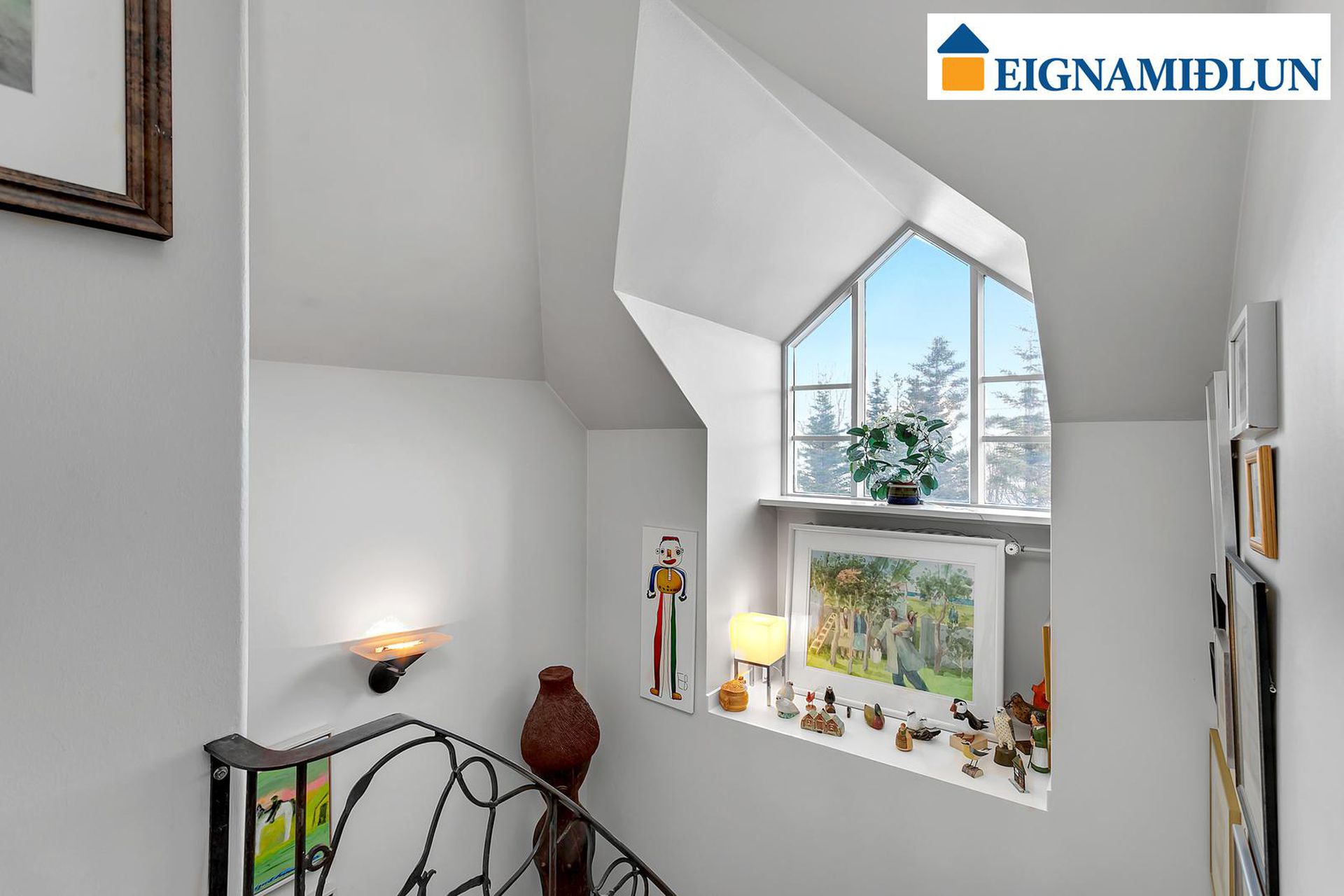 Ægisíða 72, 107 Reykjavík