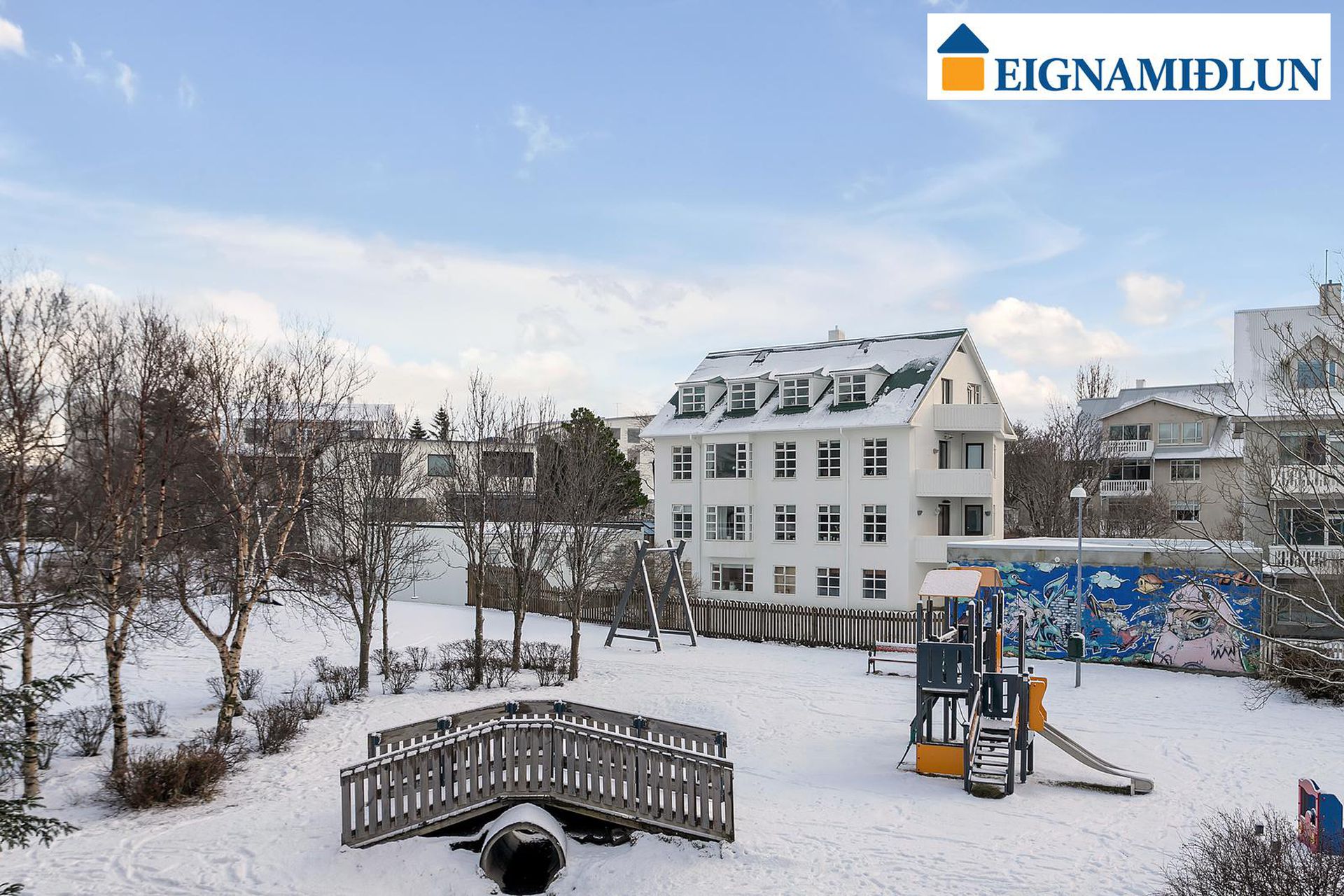 Ægisíða 72, 107 Reykjavík
