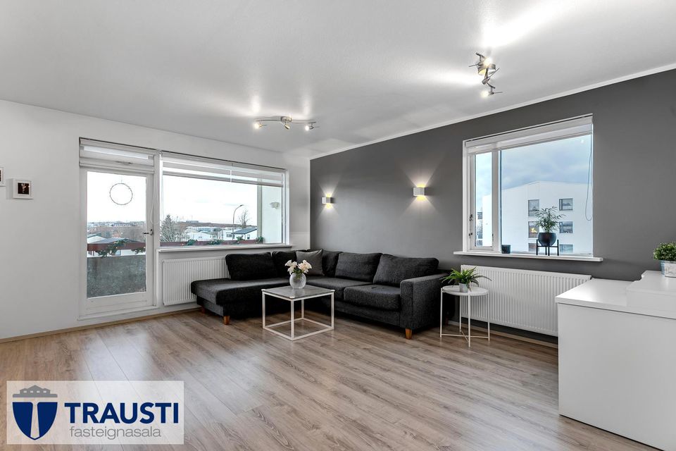 Ugluhólar 6, 111 Reykjavík