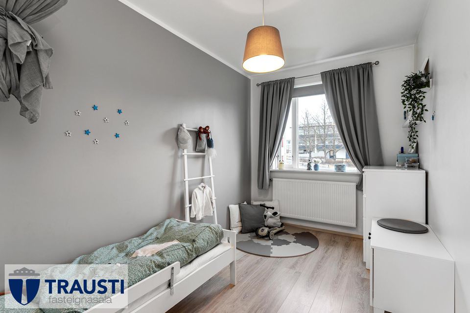 Ugluhólar 6, 111 Reykjavík