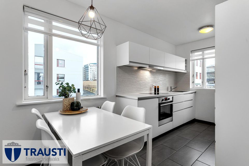 Ugluhólar 6, 111 Reykjavík