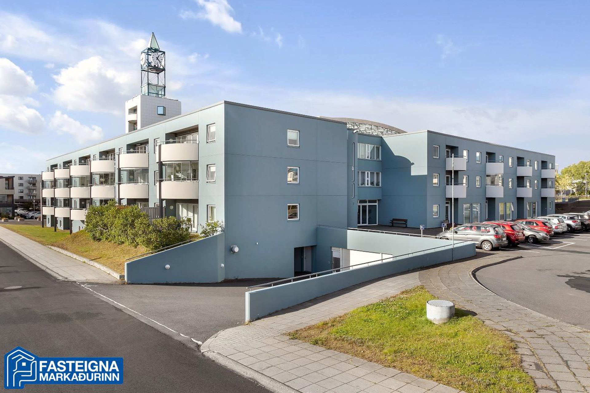 Garðatorg 7, 210 Garðabær