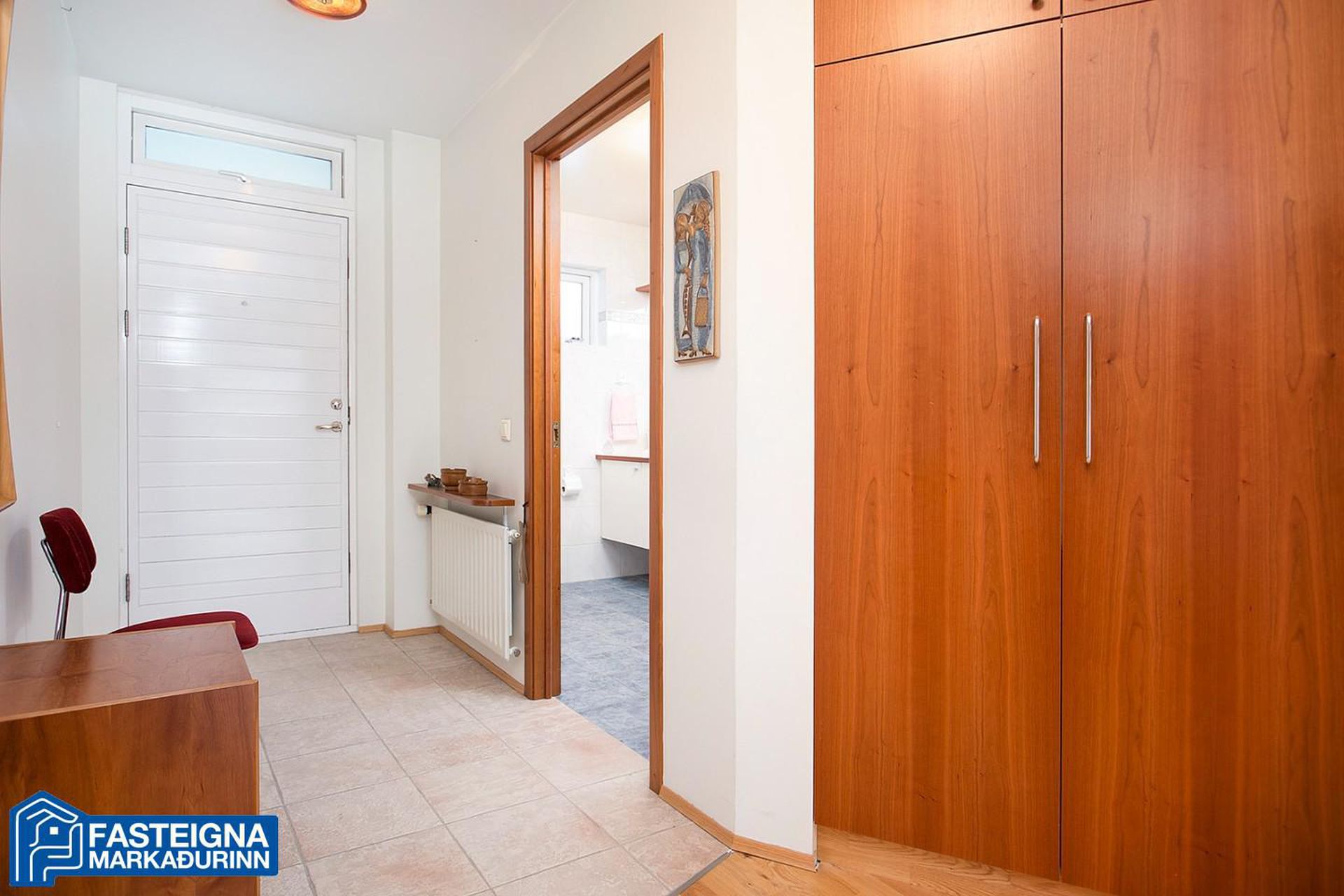 Garðatorg 7, 210 Garðabær