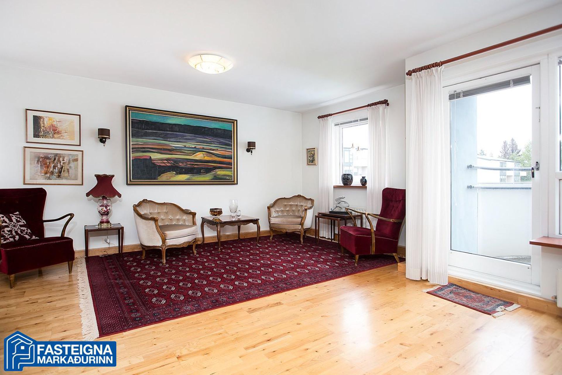 Garðatorg 7, 210 Garðabær