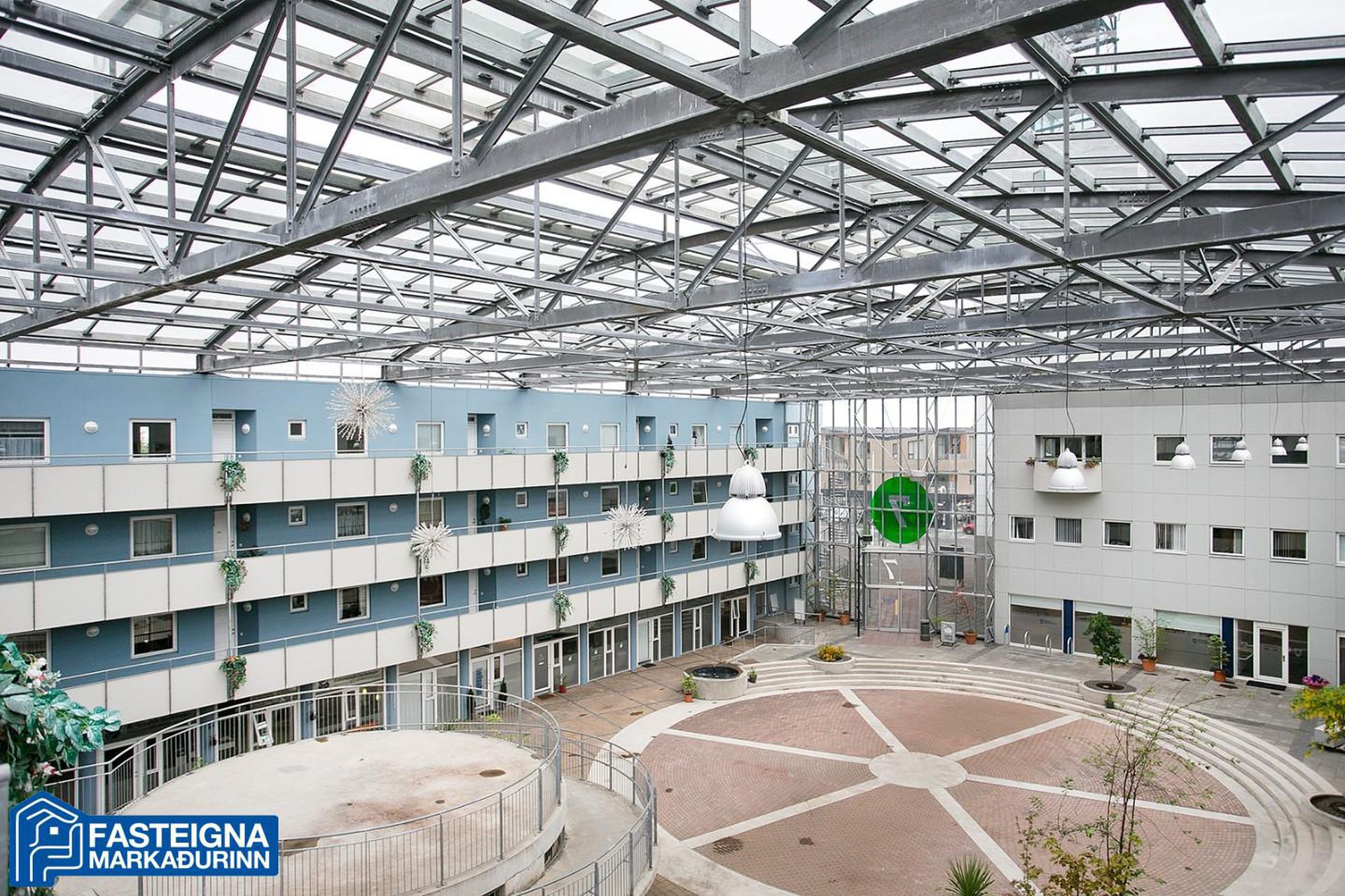 Garðatorg 7, 210 Garðabær