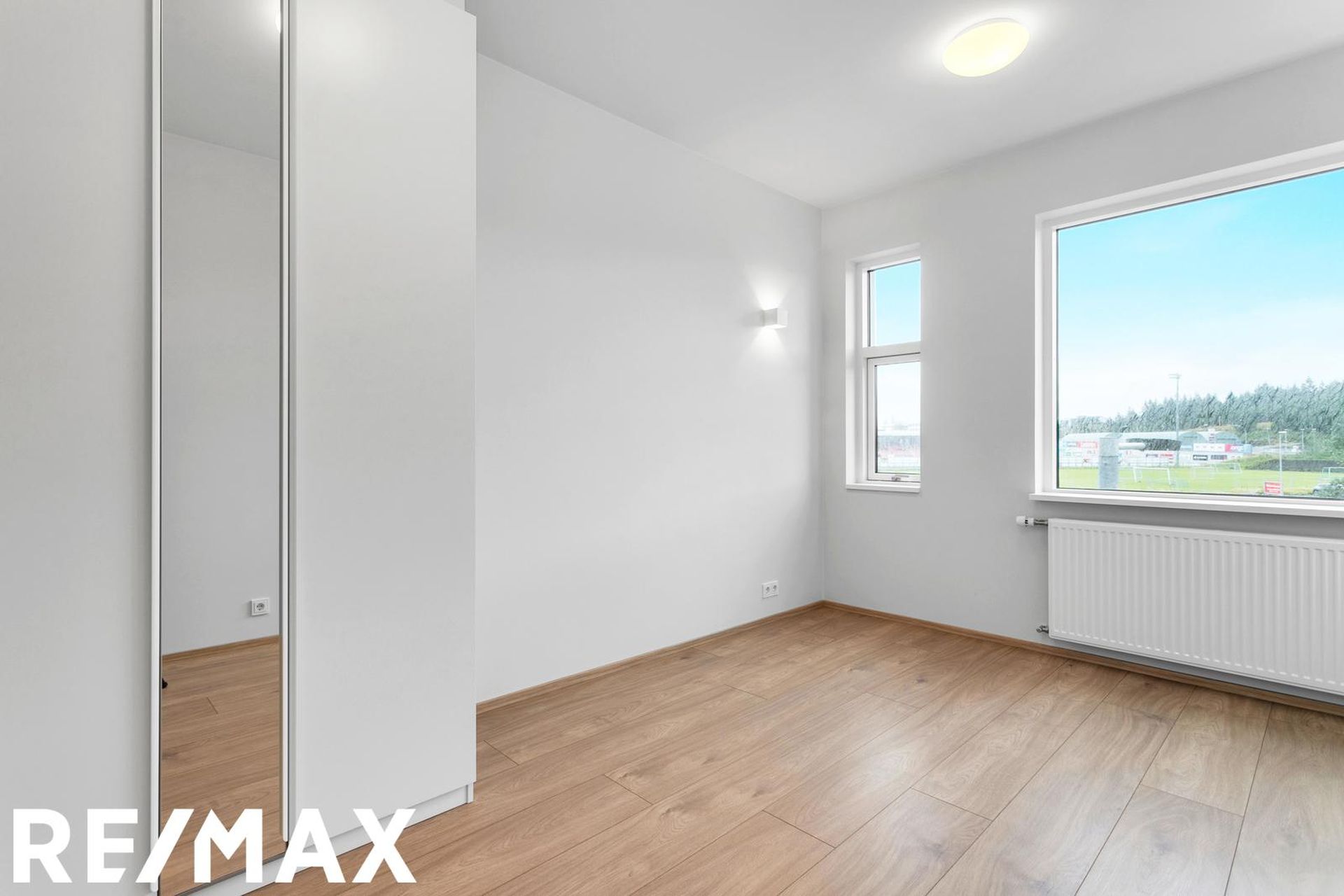 Arnarhlíð 4, 102 Reykjavík