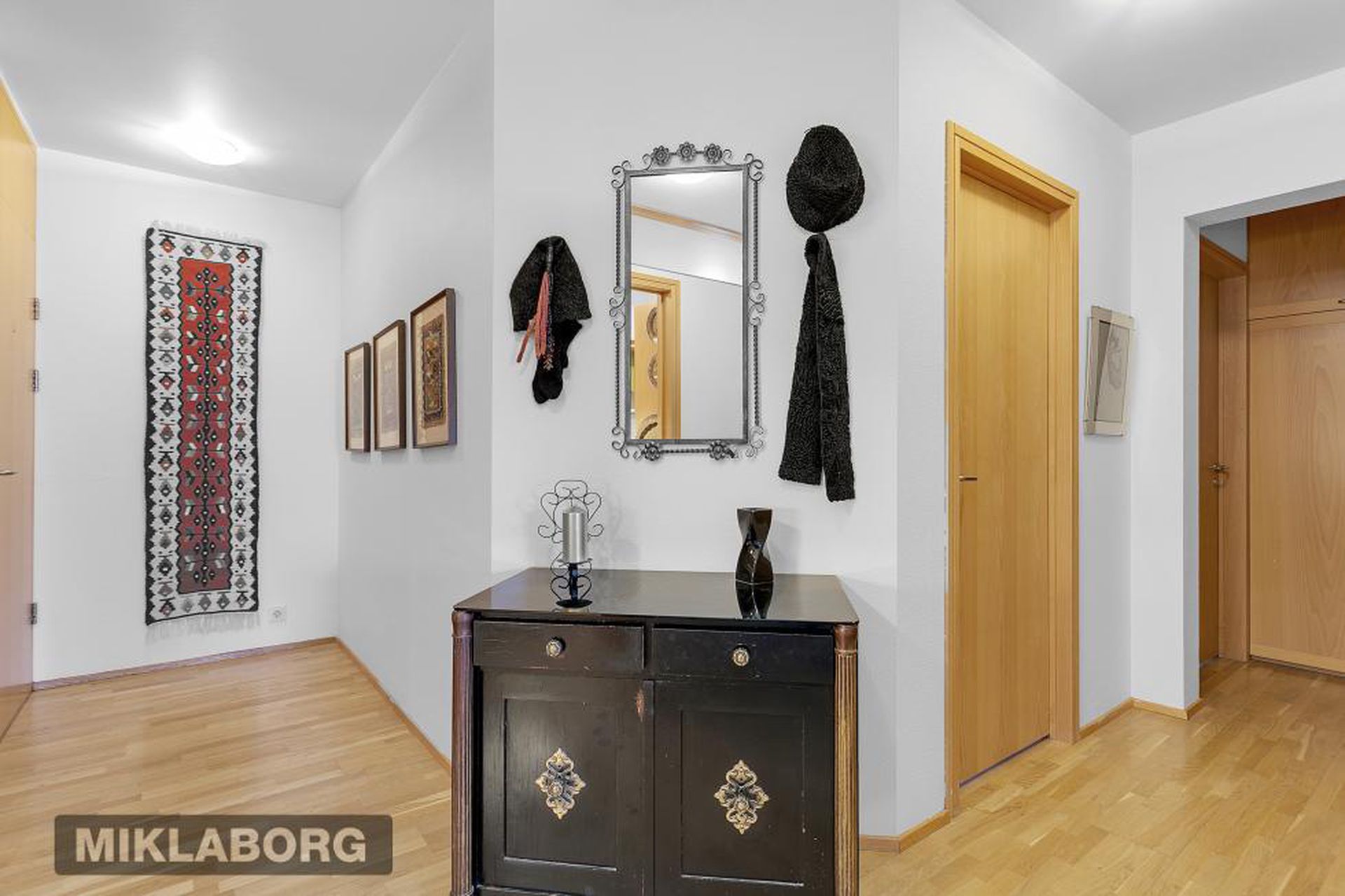 Miðleiti 7 - 0201, 103 Reykjavík