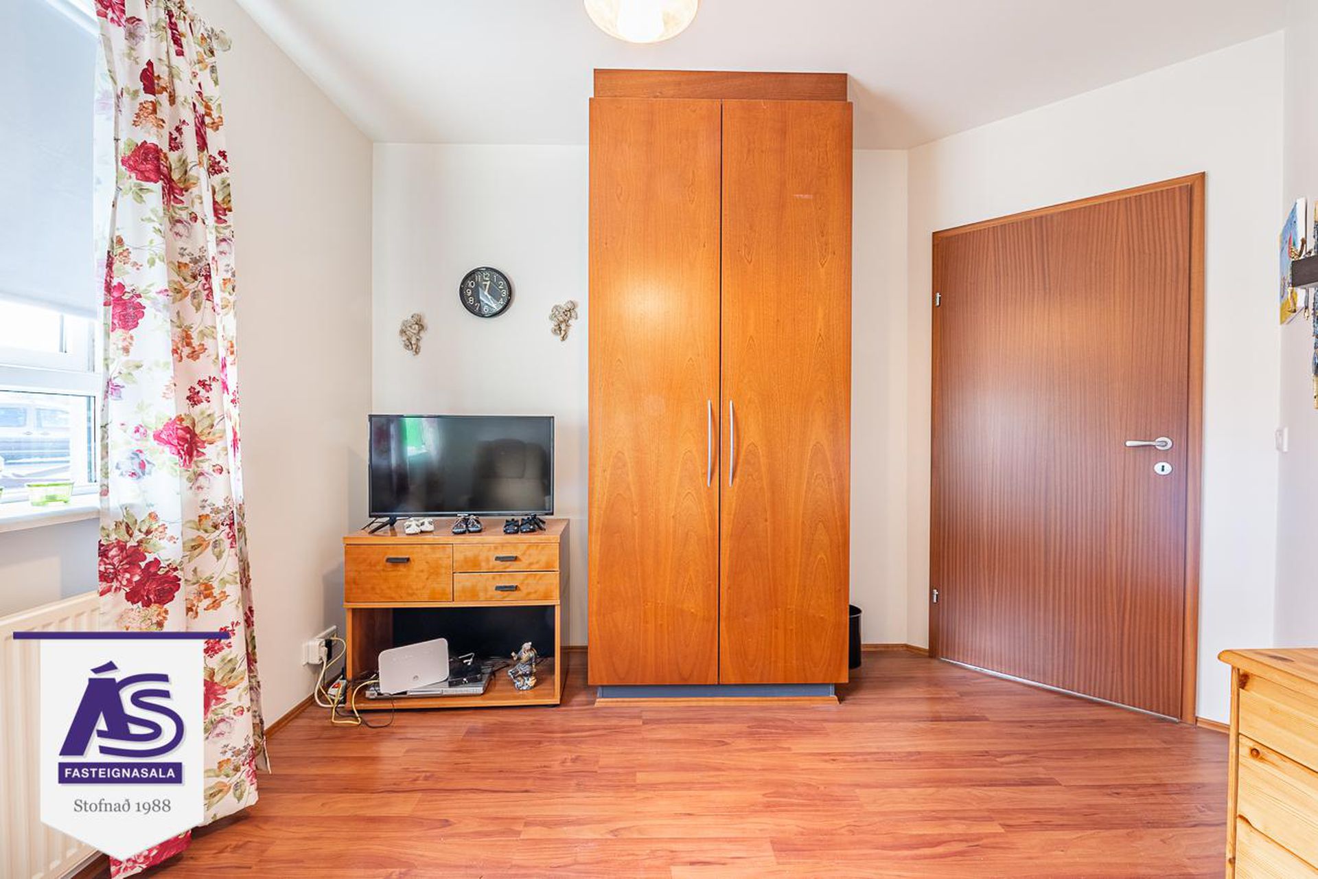 Burknavellir 3, 221 Hafnarfjörður