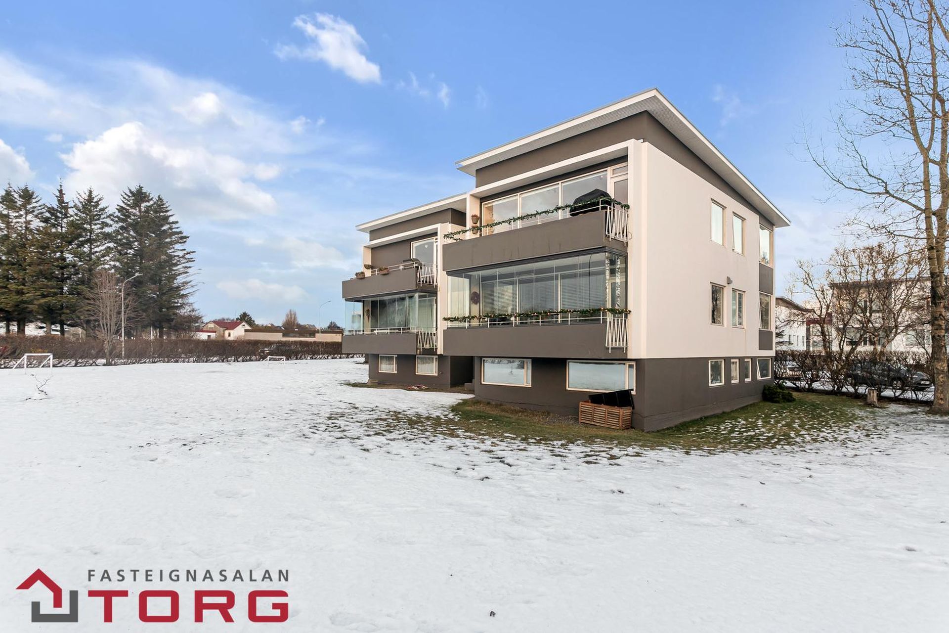 Sæviðarsund 35, 104 Reykjavík