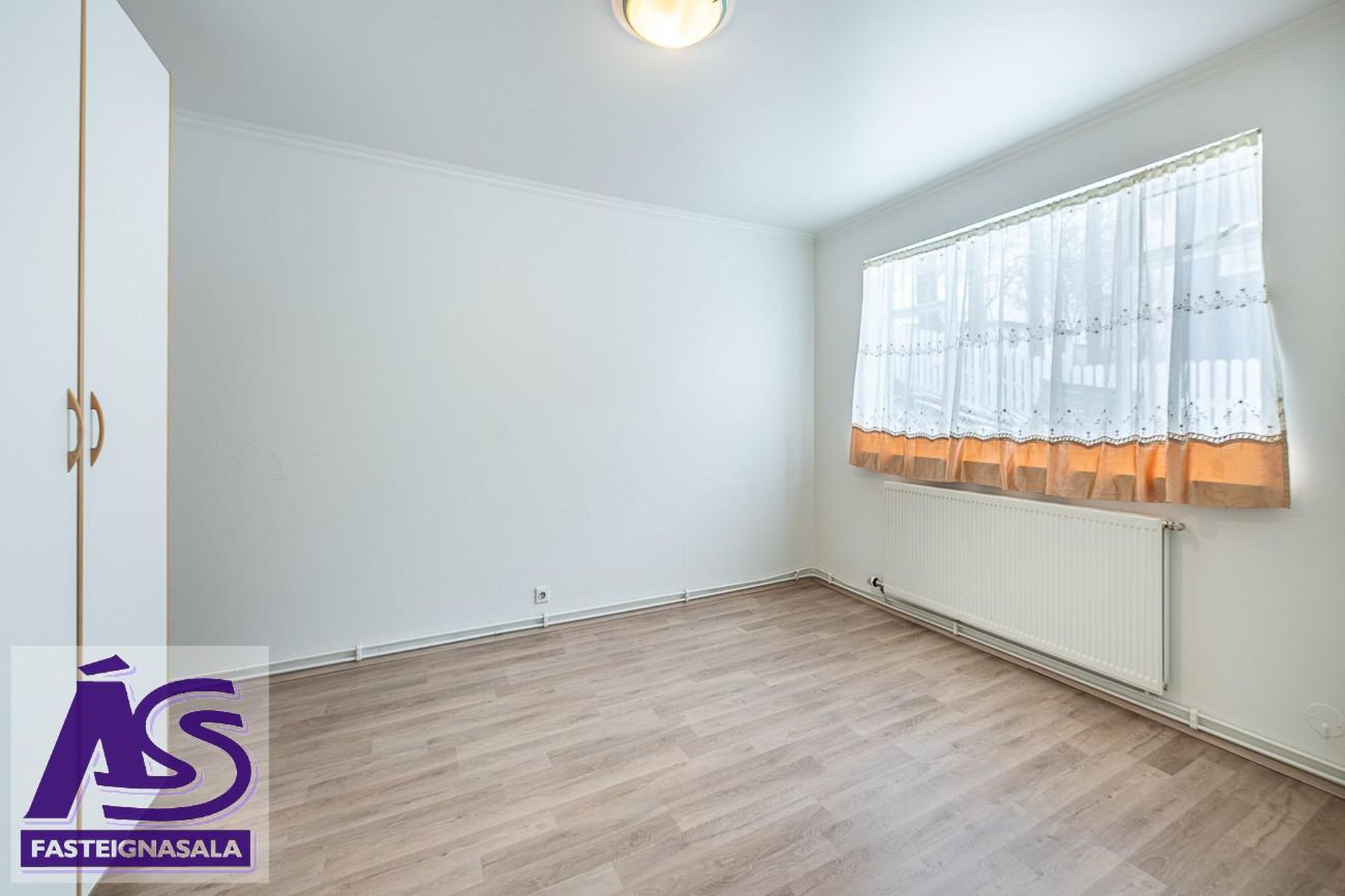 Brattakinn 33, 220 Hafnarfjörður