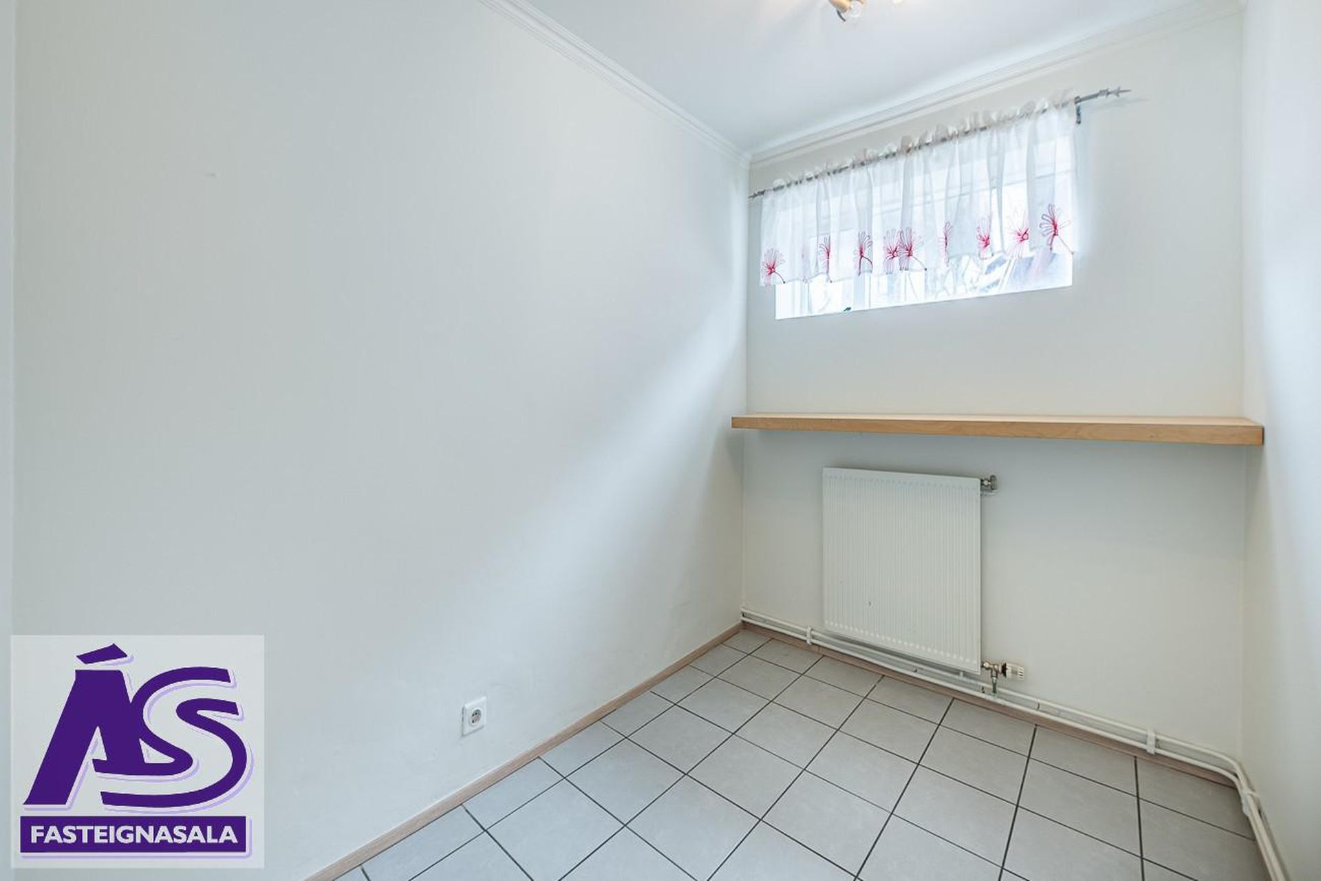 Brattakinn 33, 220 Hafnarfjörður