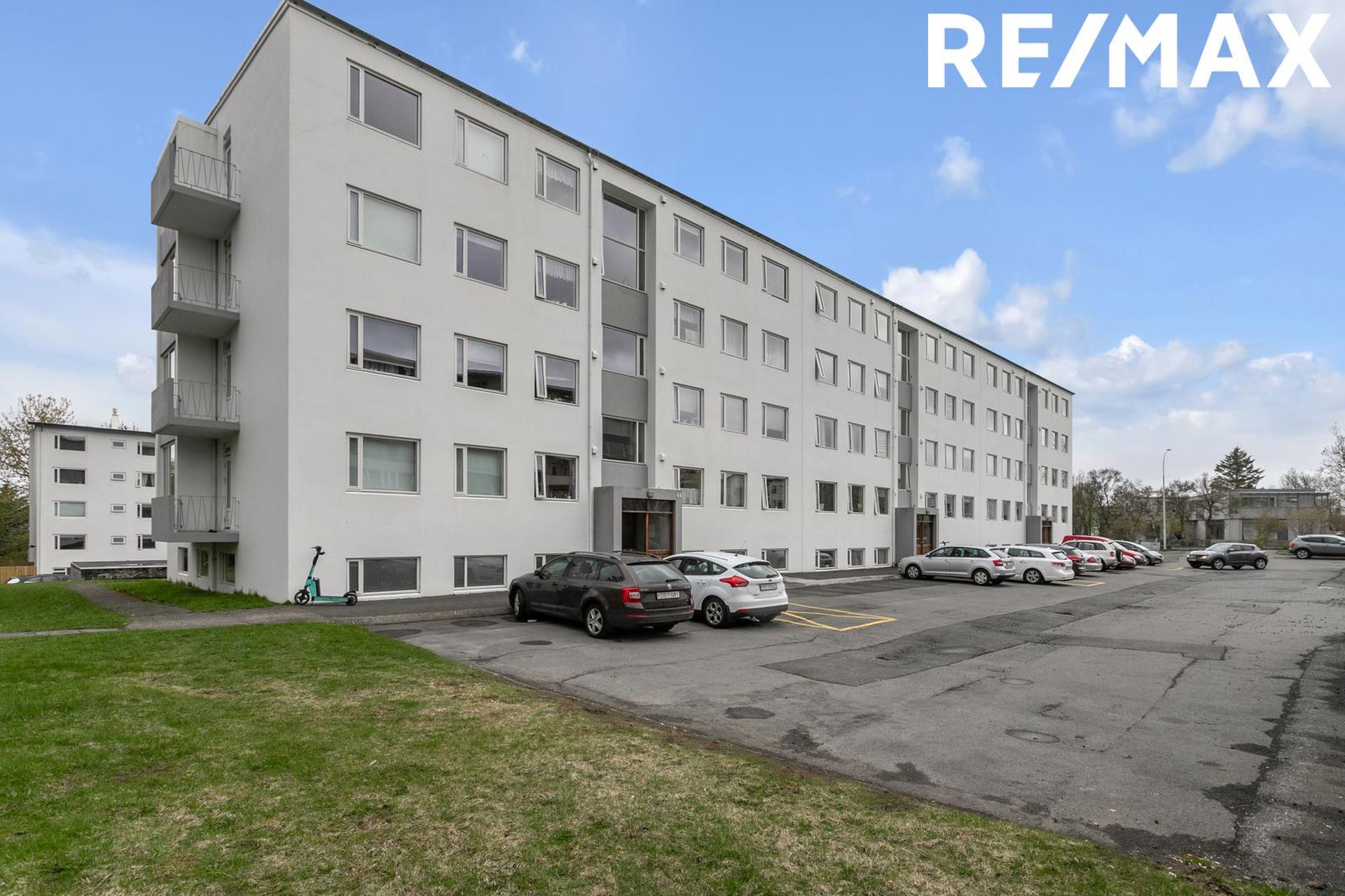 Safamýri 42, 108 Reykjavík