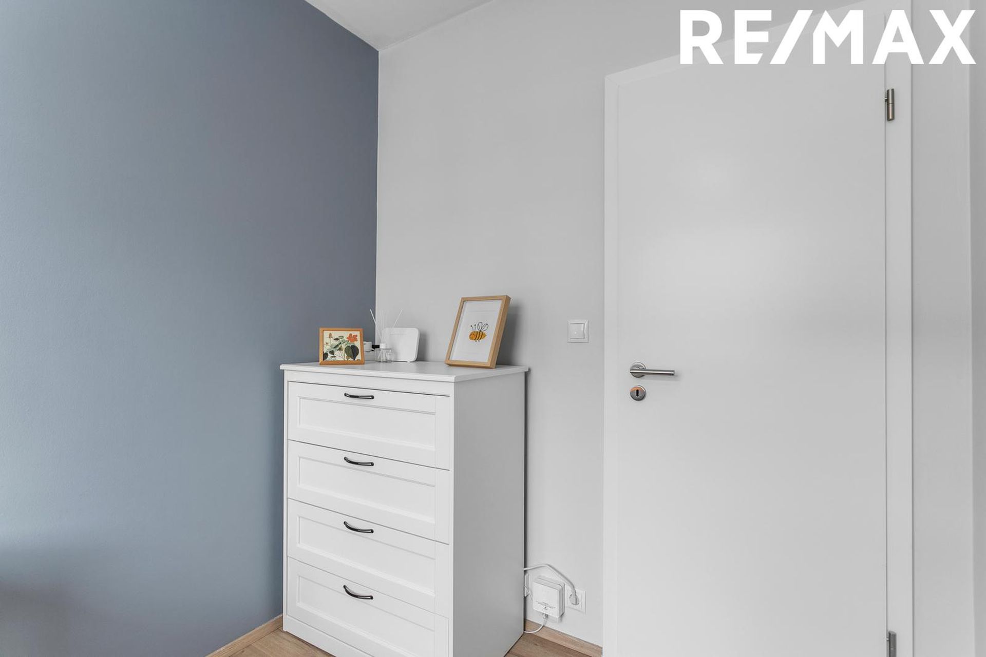 Safamýri 42, 108 Reykjavík