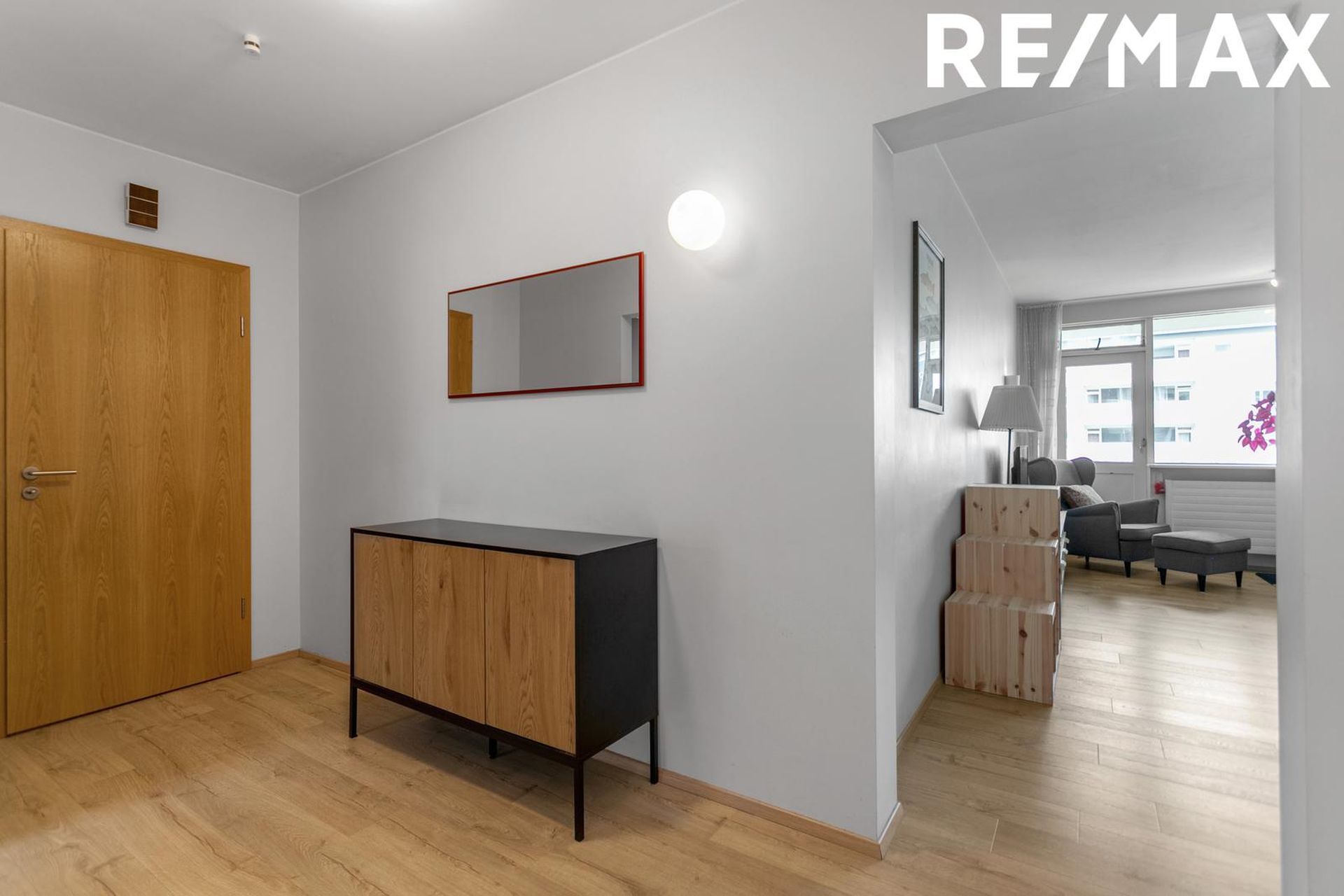 Safamýri 42, 108 Reykjavík