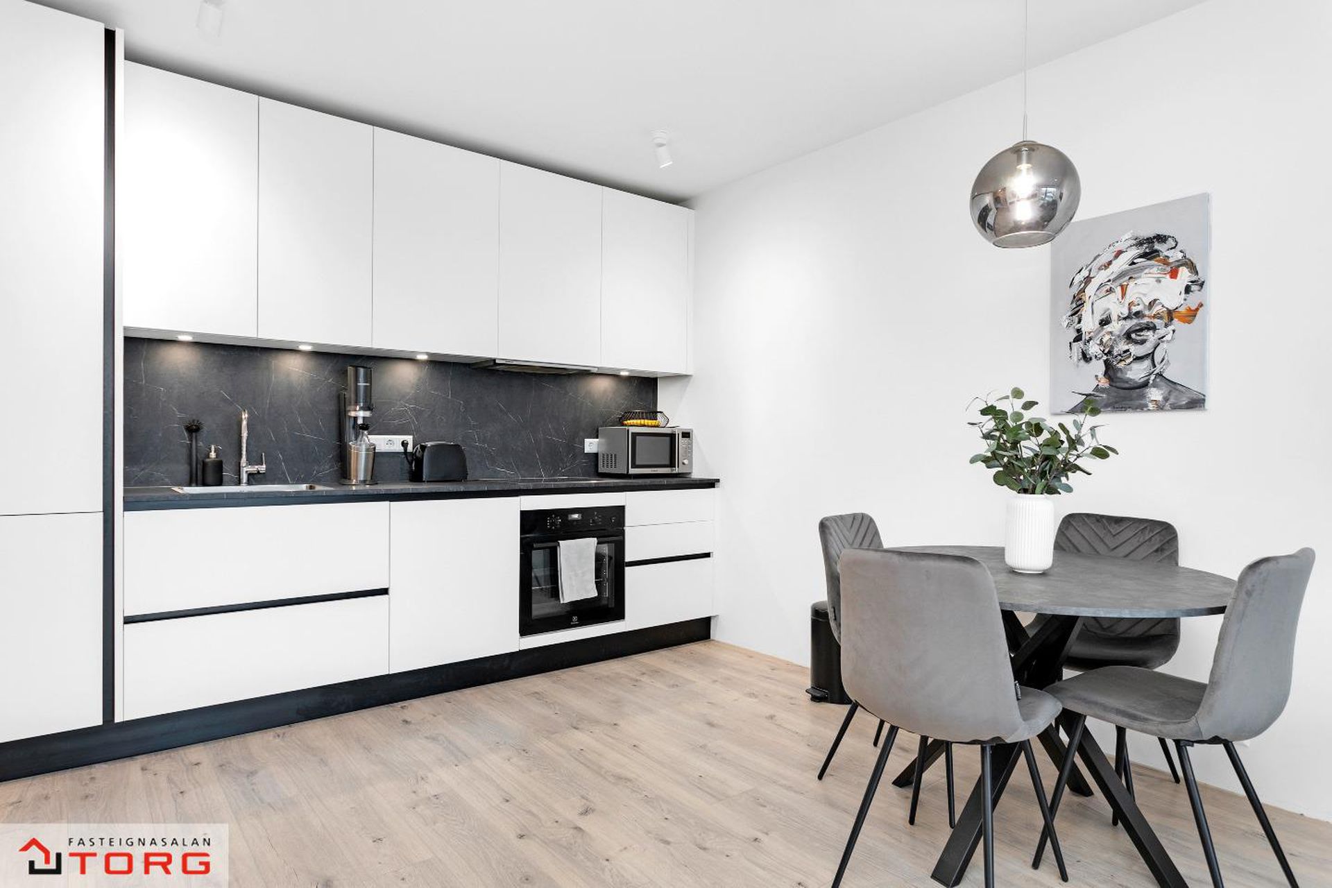 Valshlíð 2, 102 Reykjavík